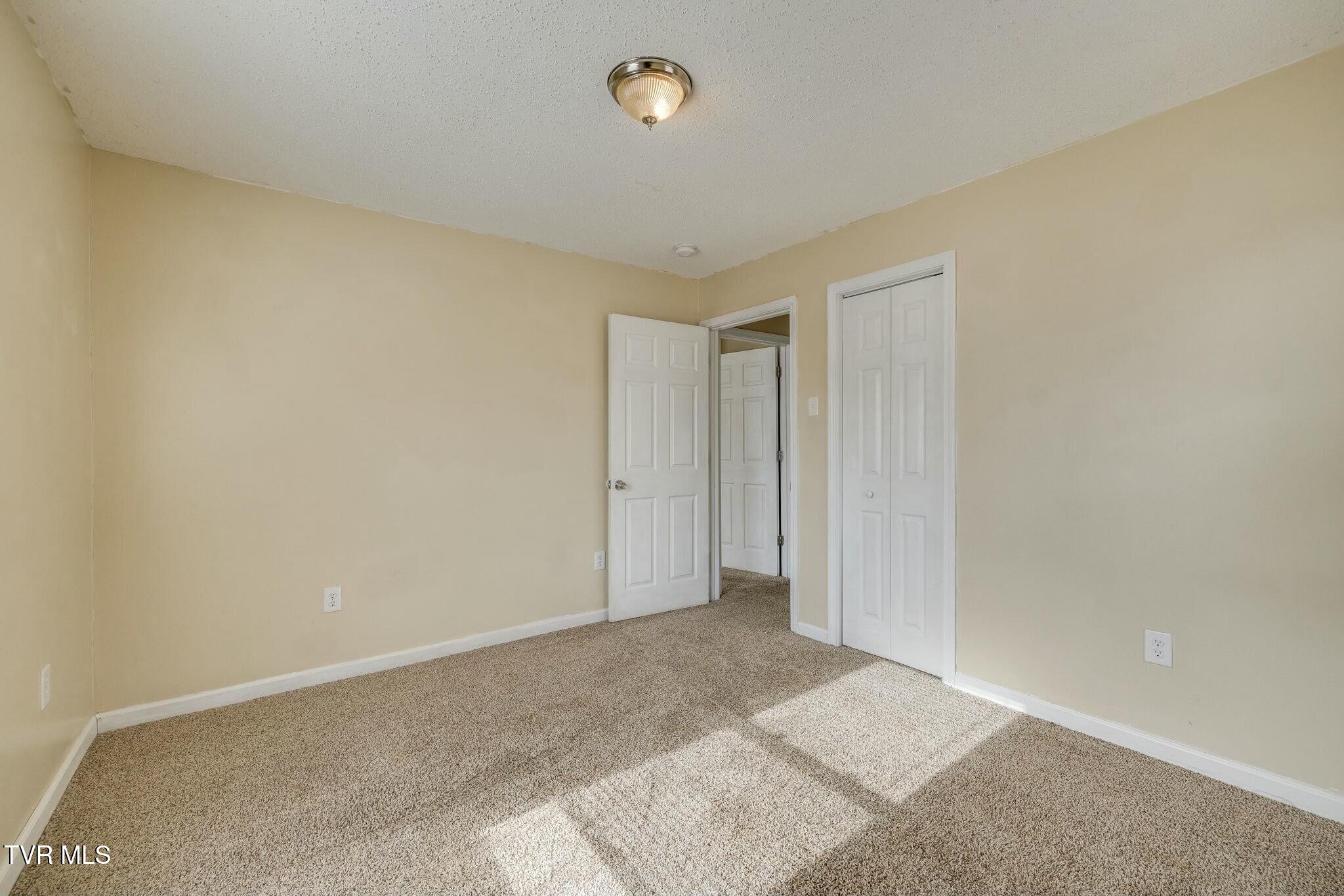 1233 Garden Drive