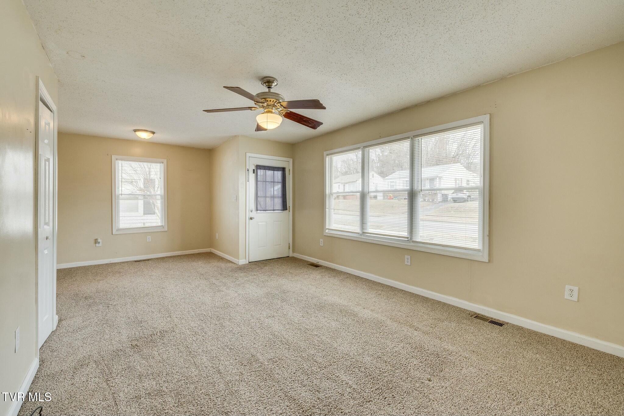 1233 Garden Drive
