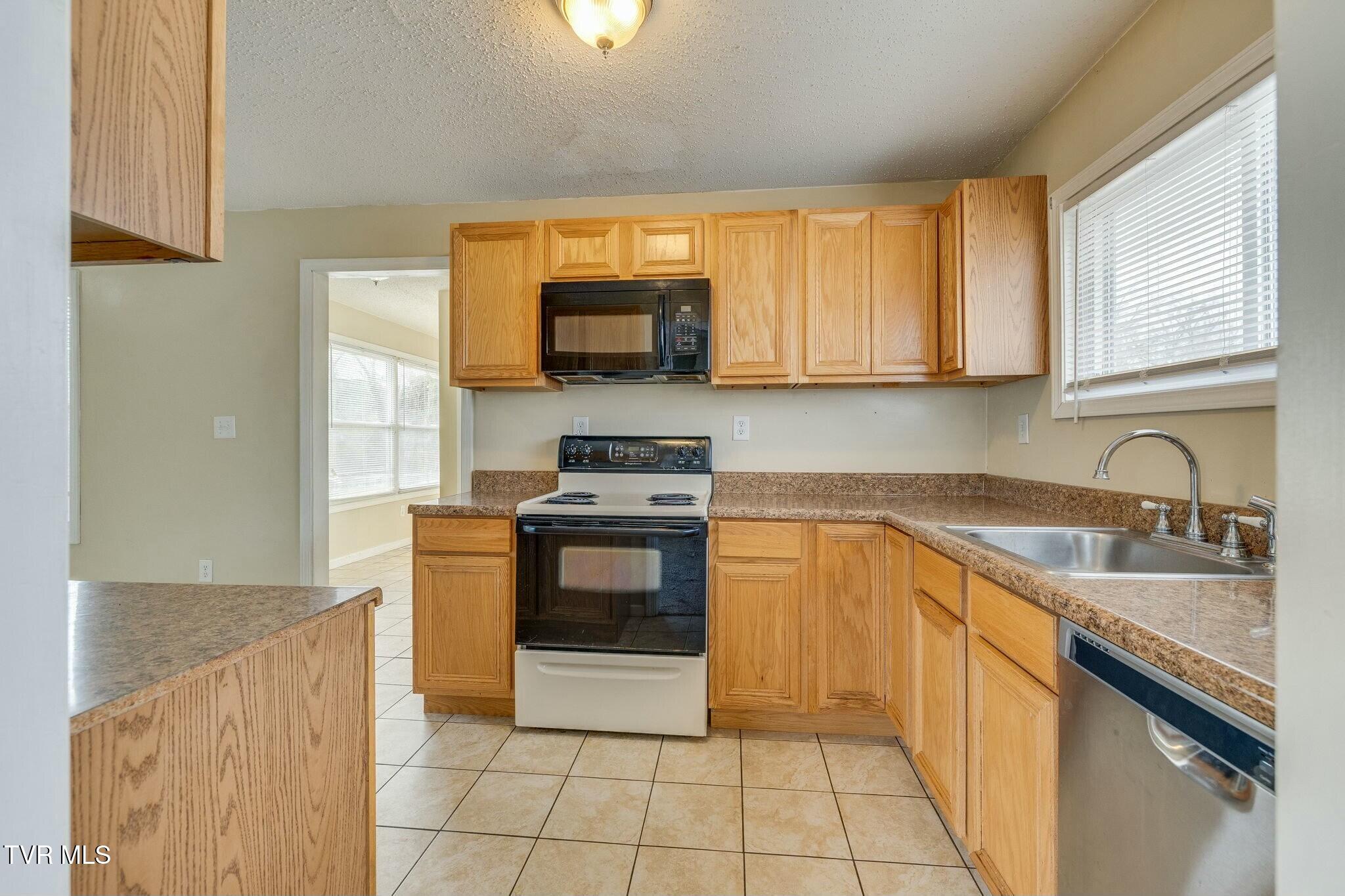 1233 Garden Drive