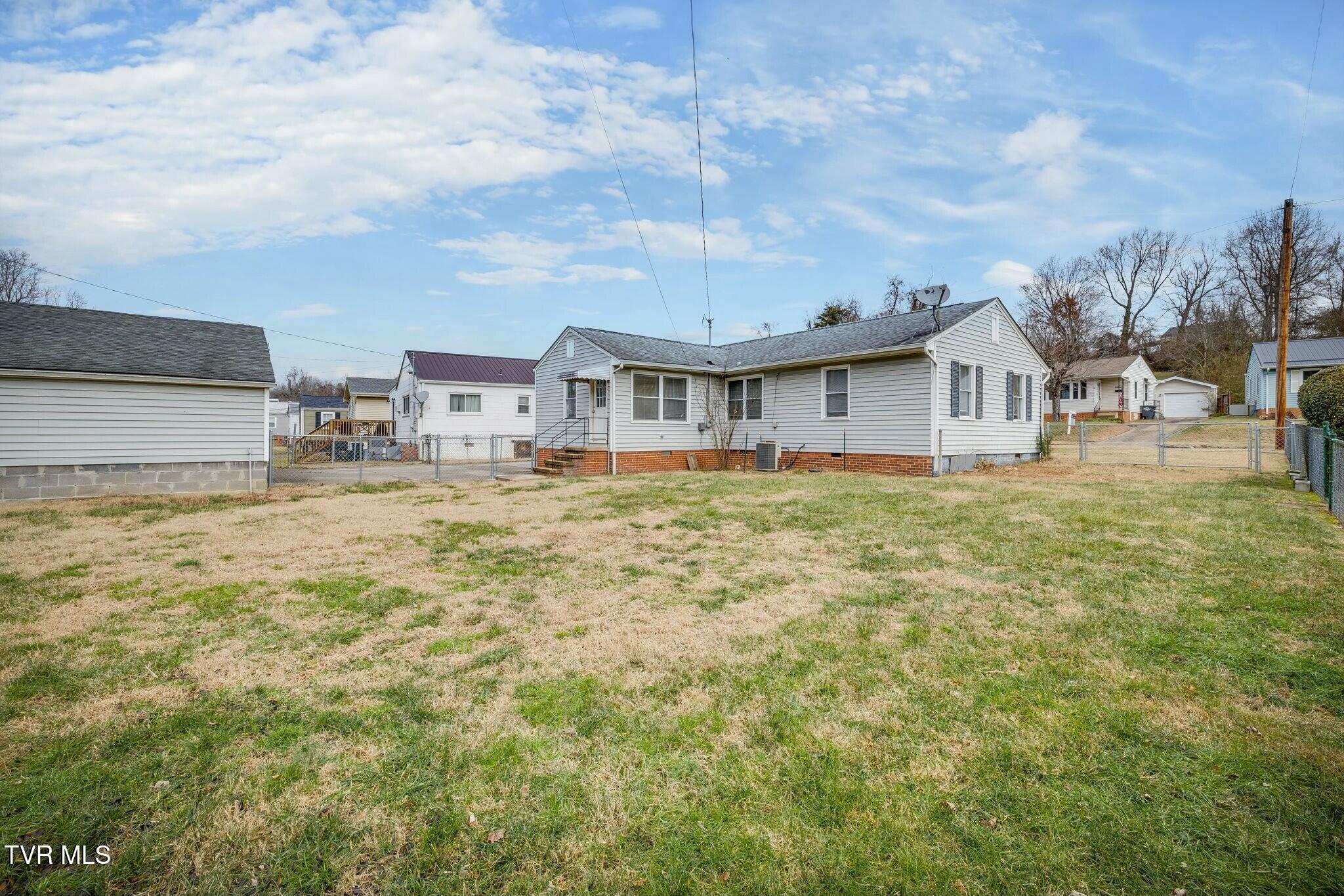 1233 Garden Drive