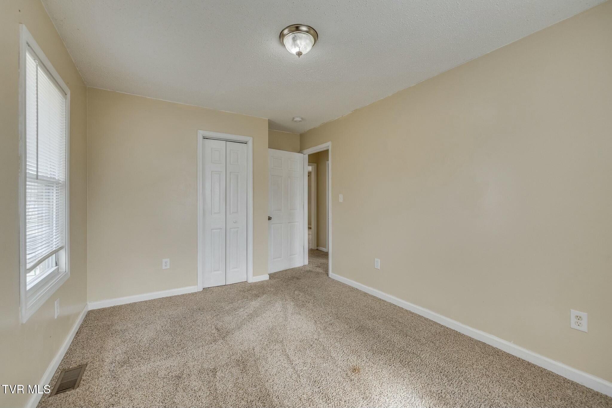 1233 Garden Drive