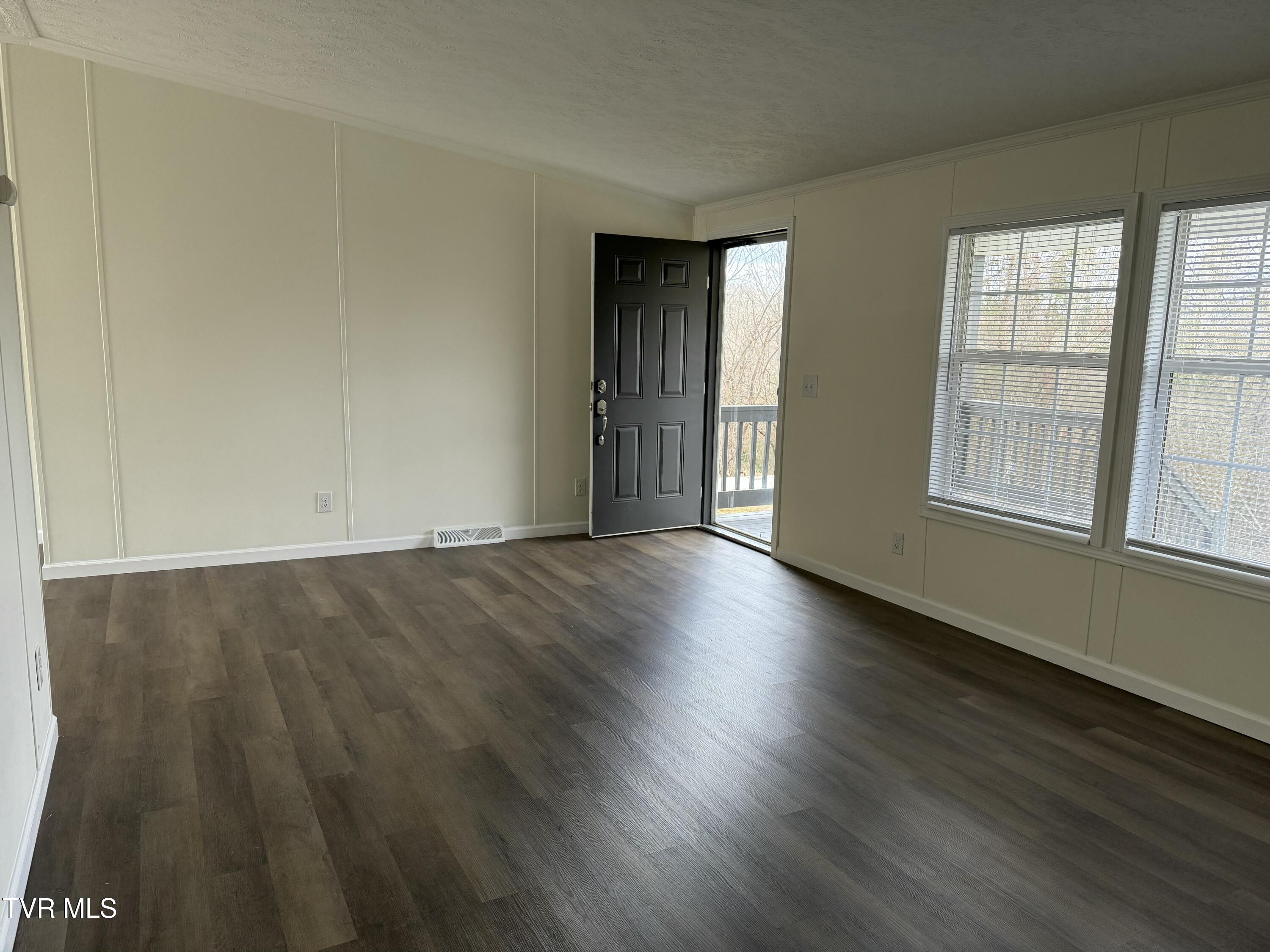 100 Lovelace Mountain View Loop