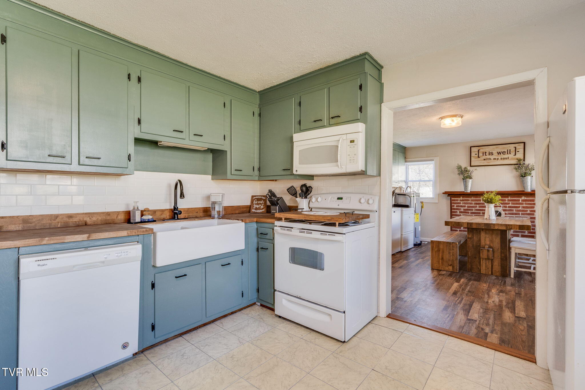 354 Cooks Valley Road