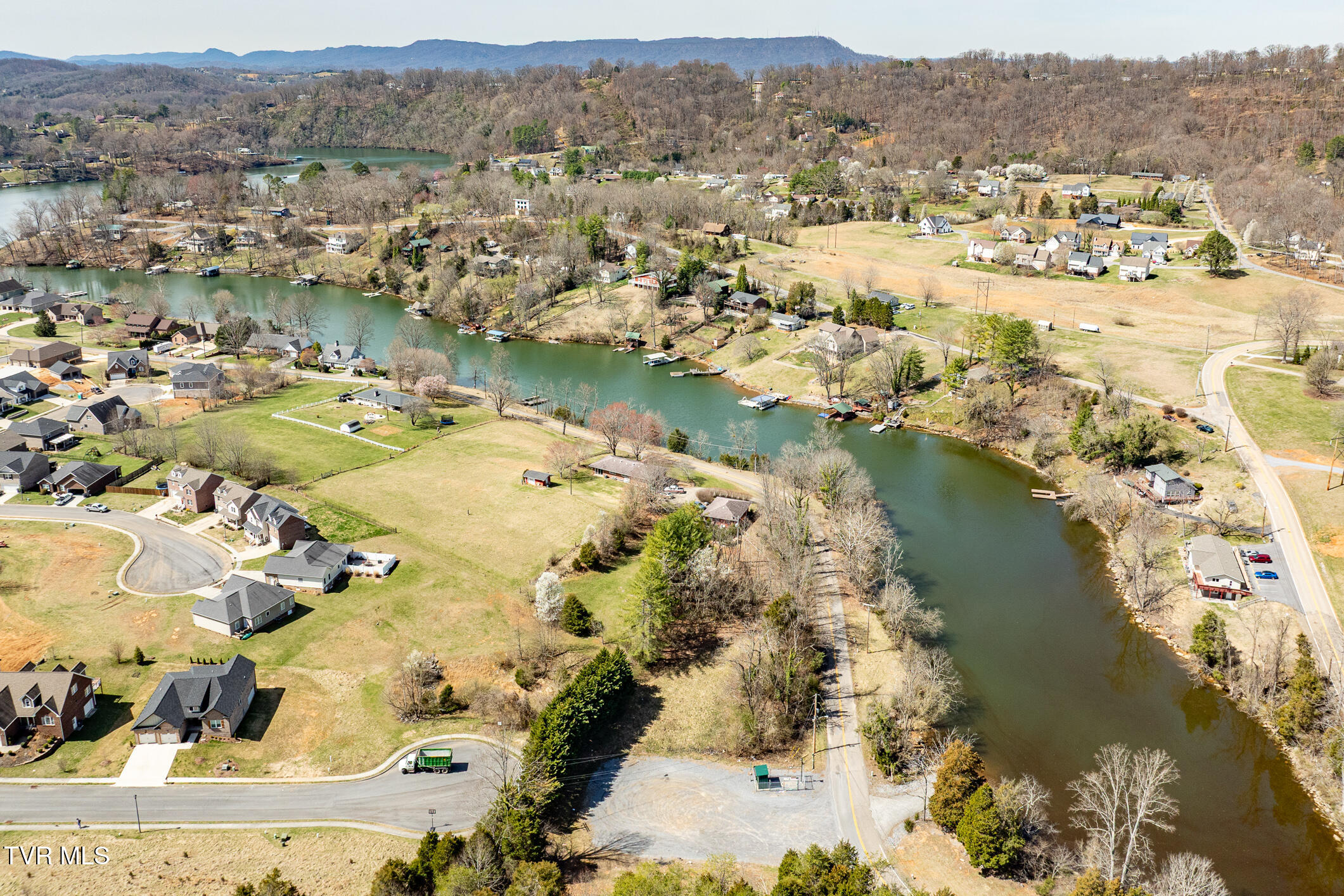 3613 Hazelnut Drive