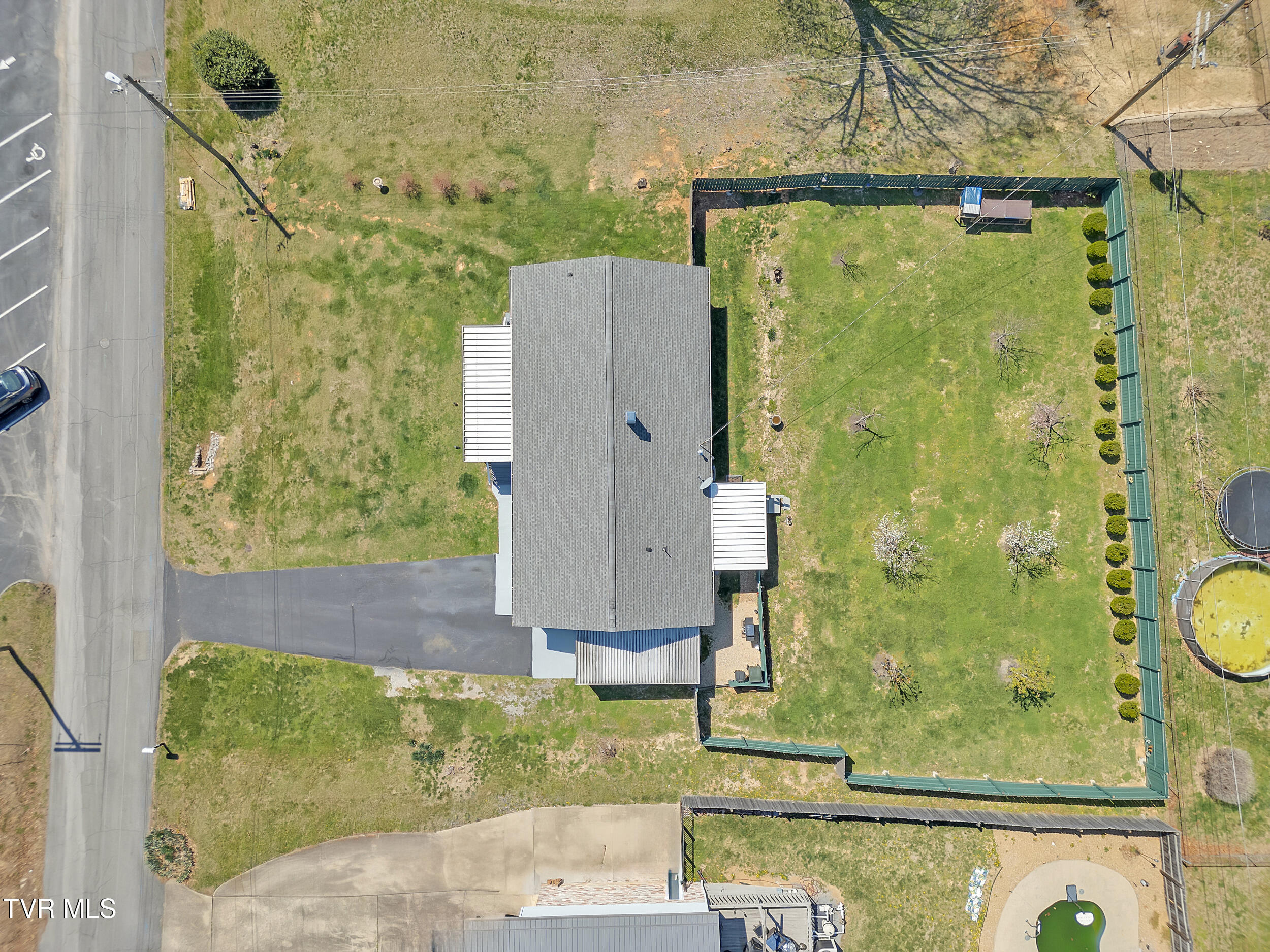 327 Oak Street