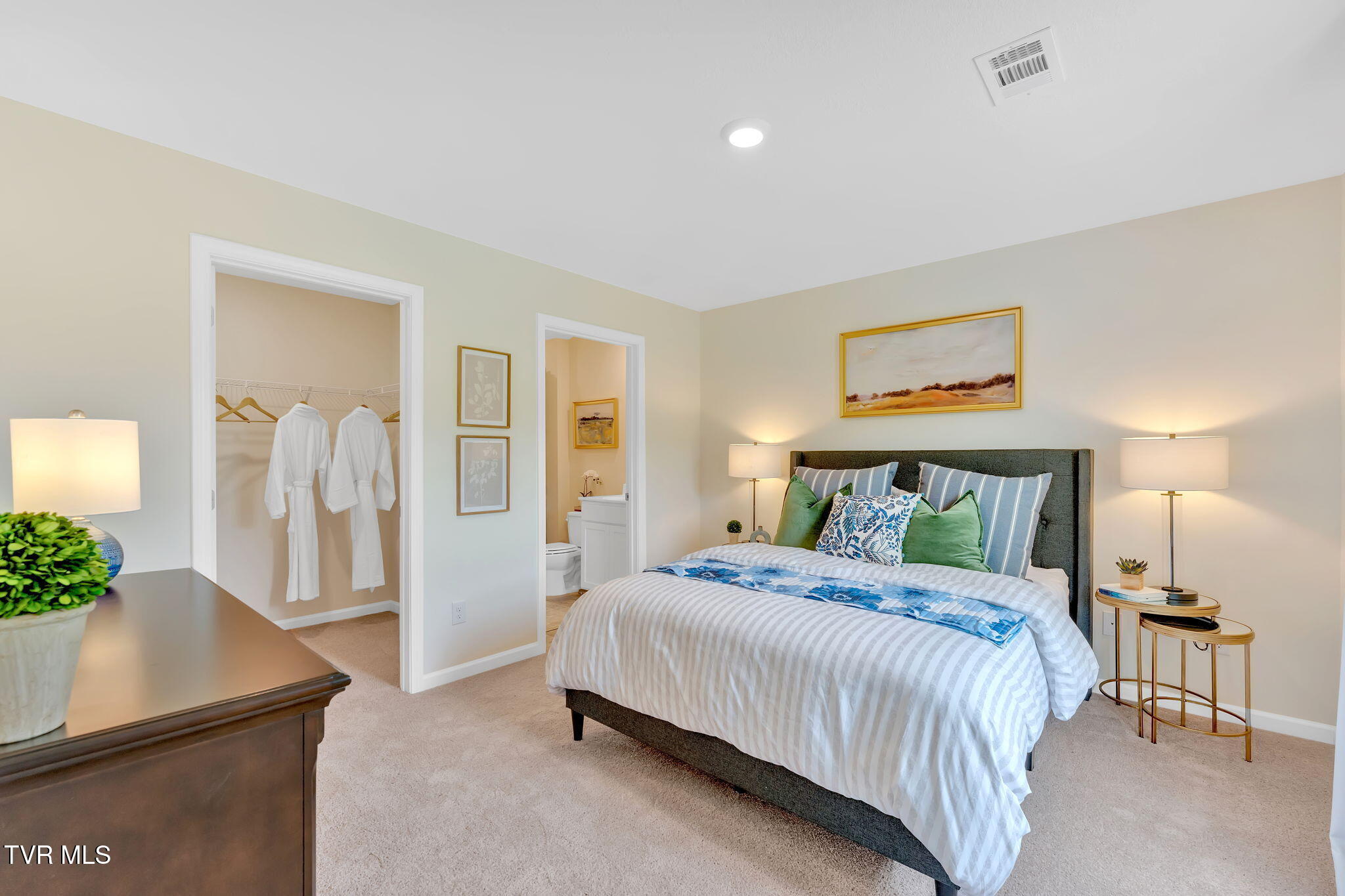424 Arrowhead Drive