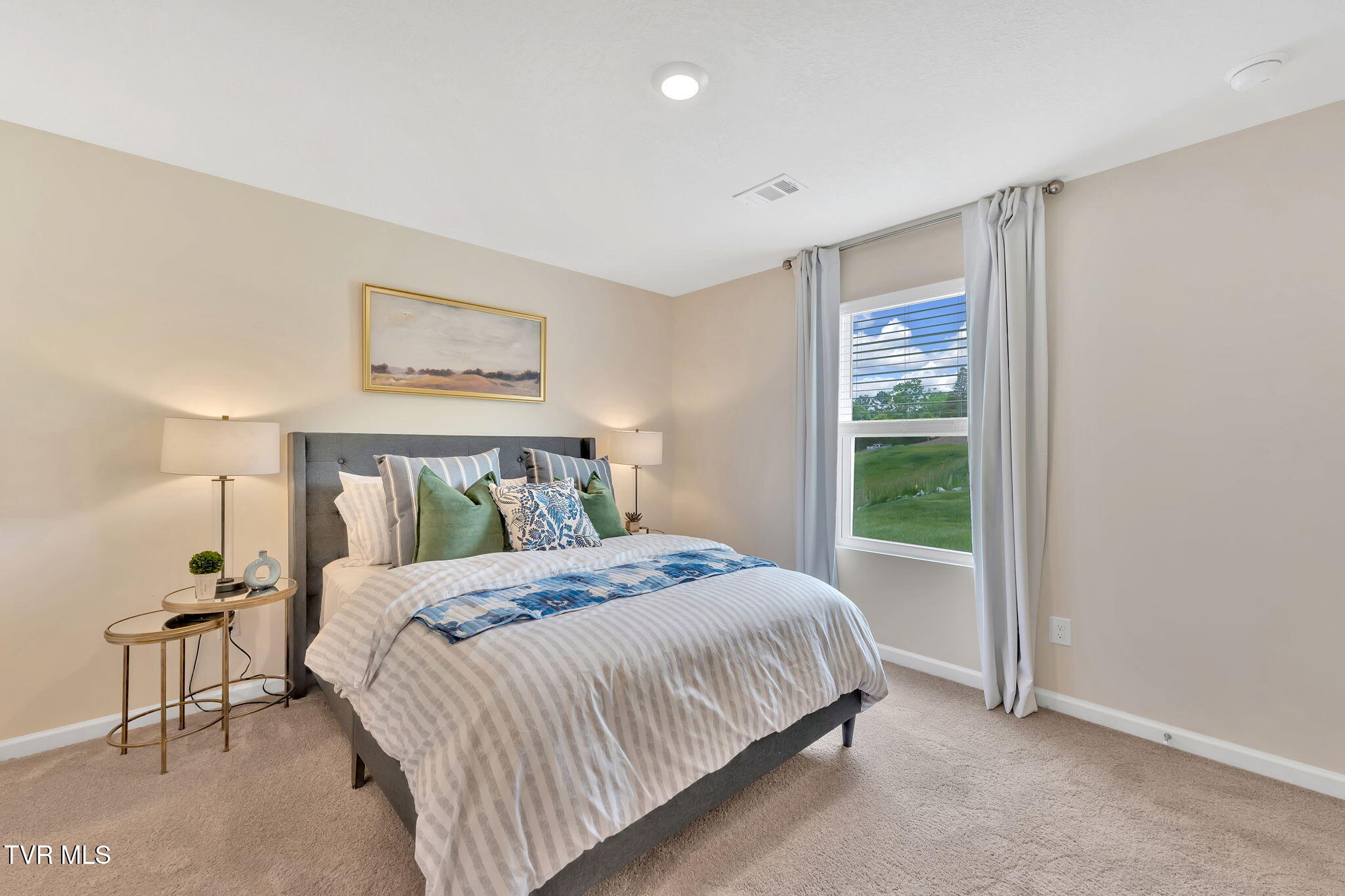 424 Arrowhead Drive