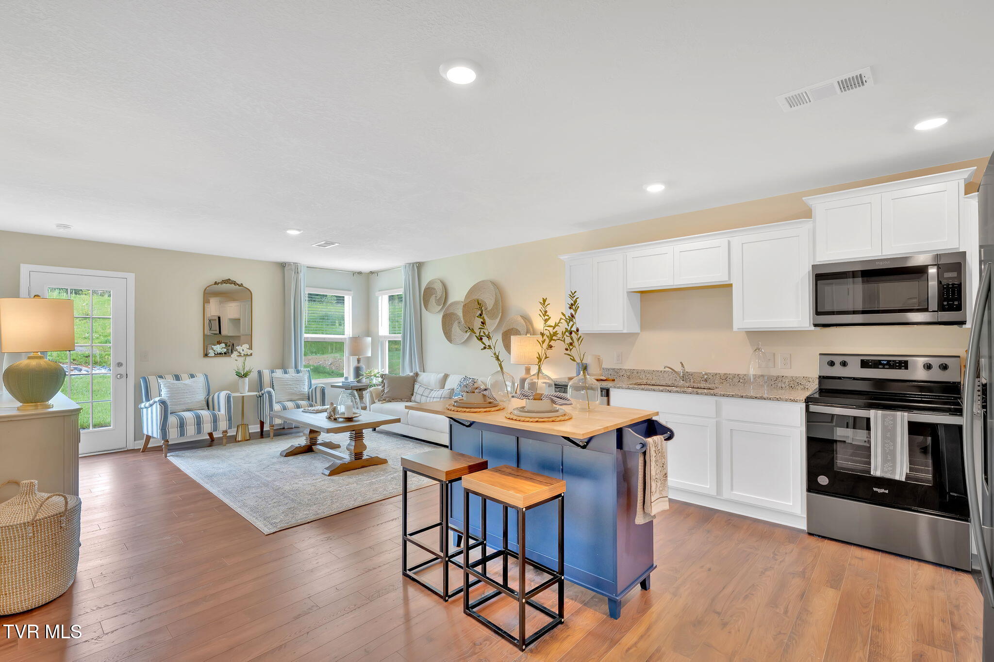 424 Arrowhead Drive