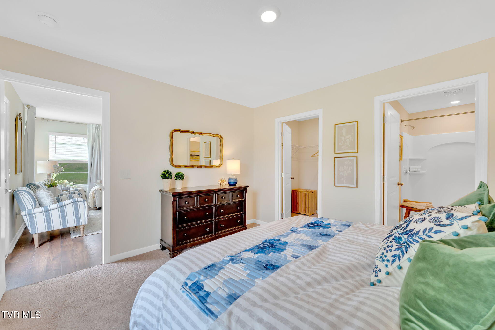 424 Arrowhead Drive