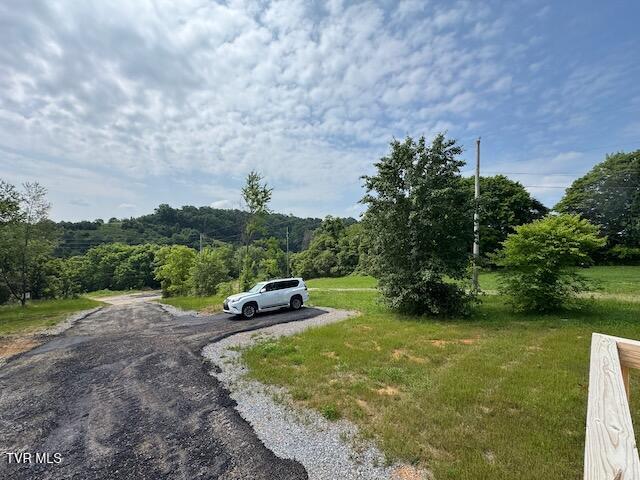 7615 Snapps Ferry Road
