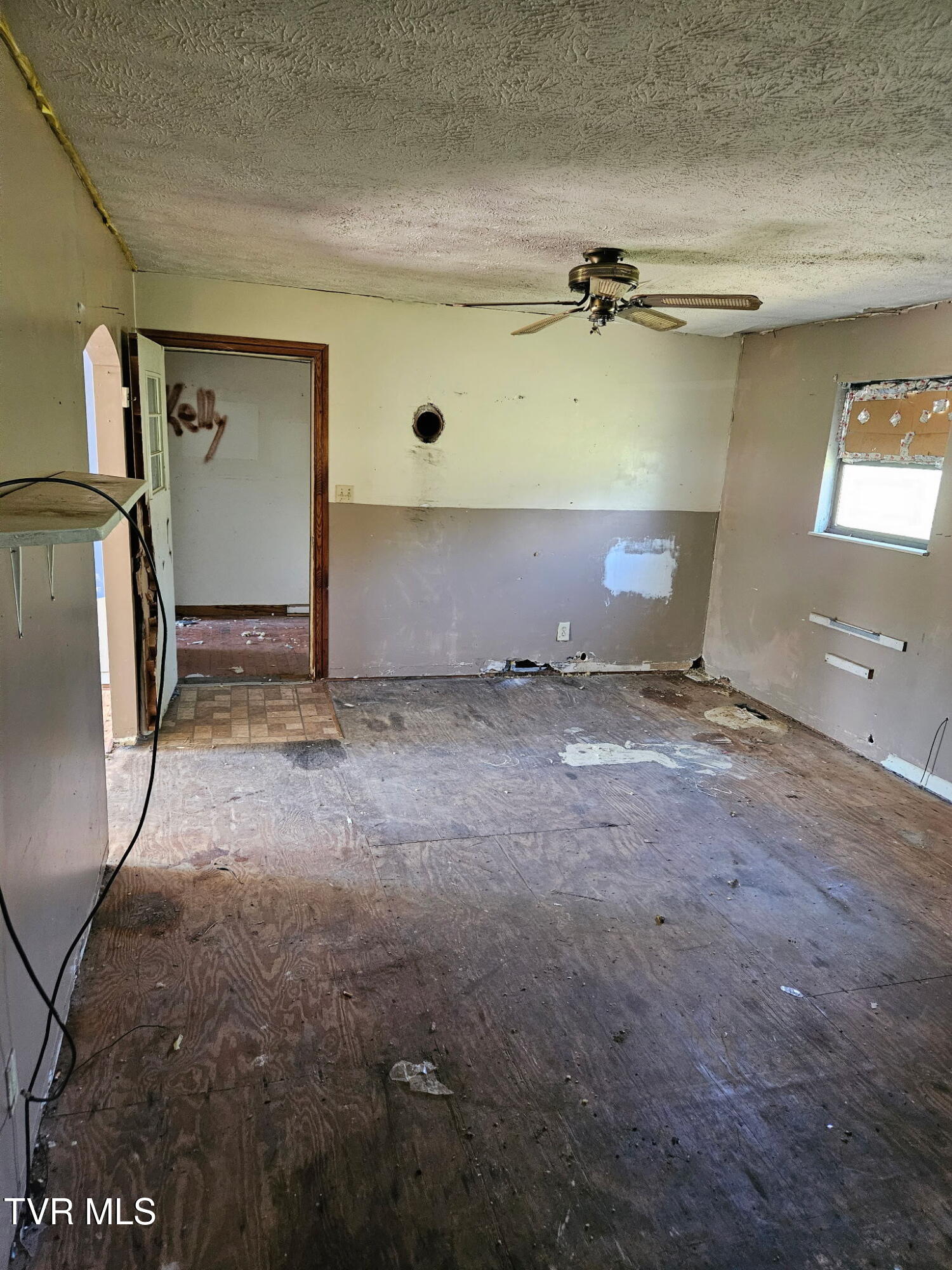 1433 Silver City Road