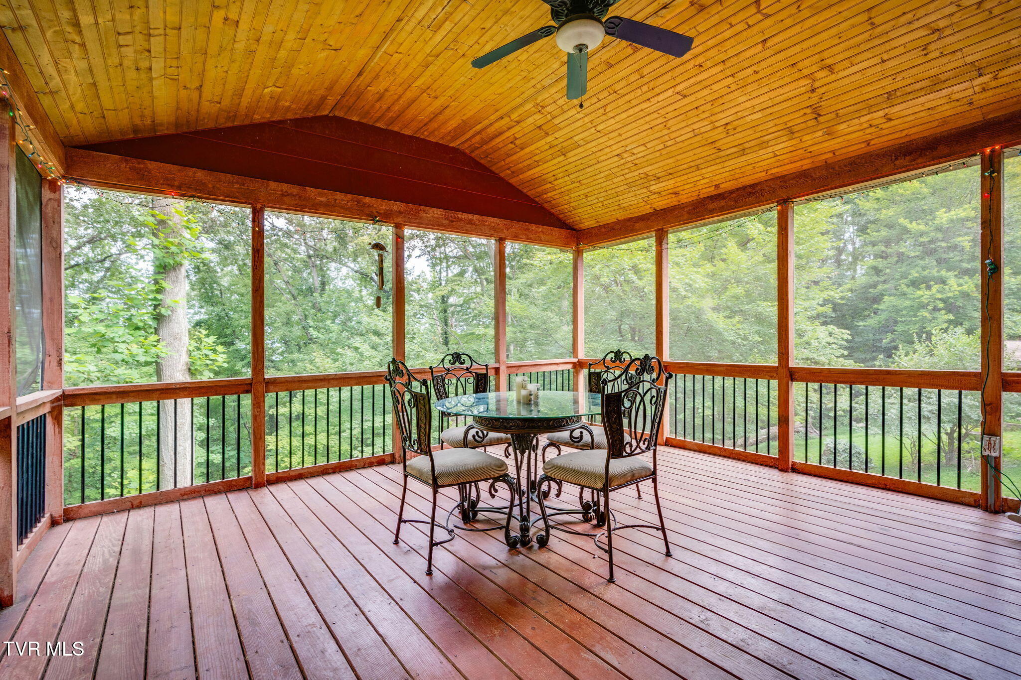4016 Skyland Drive