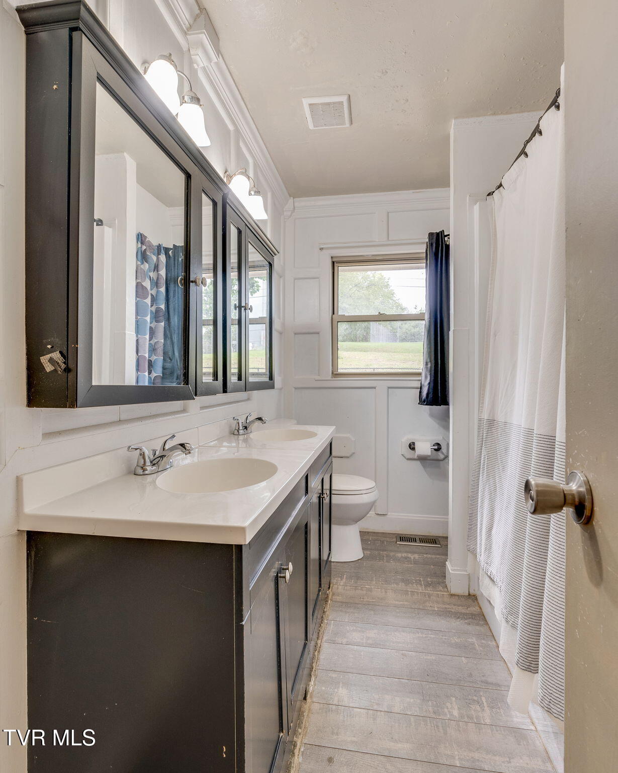 4016 Skyland Drive