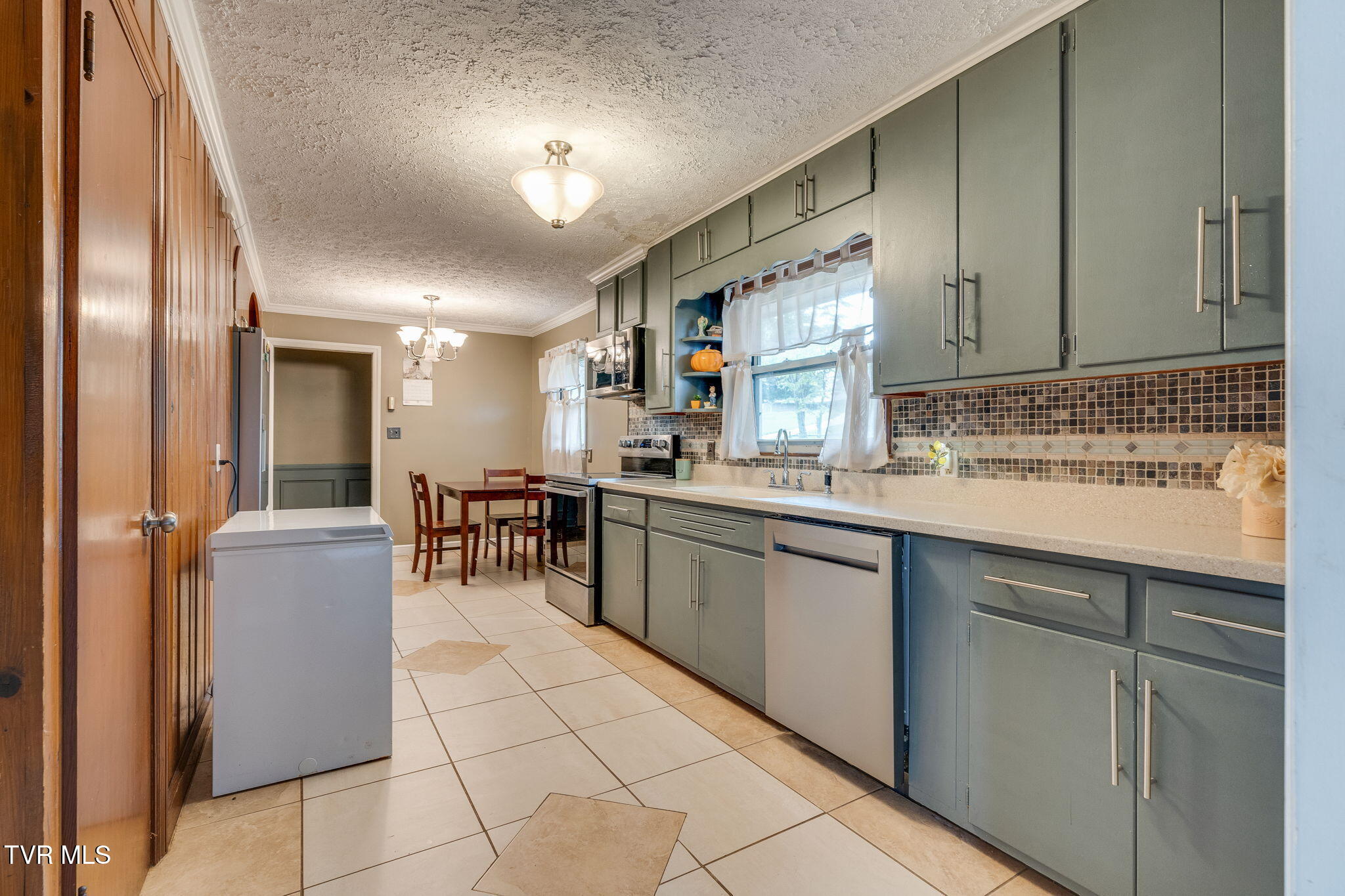 4016 Skyland Drive
