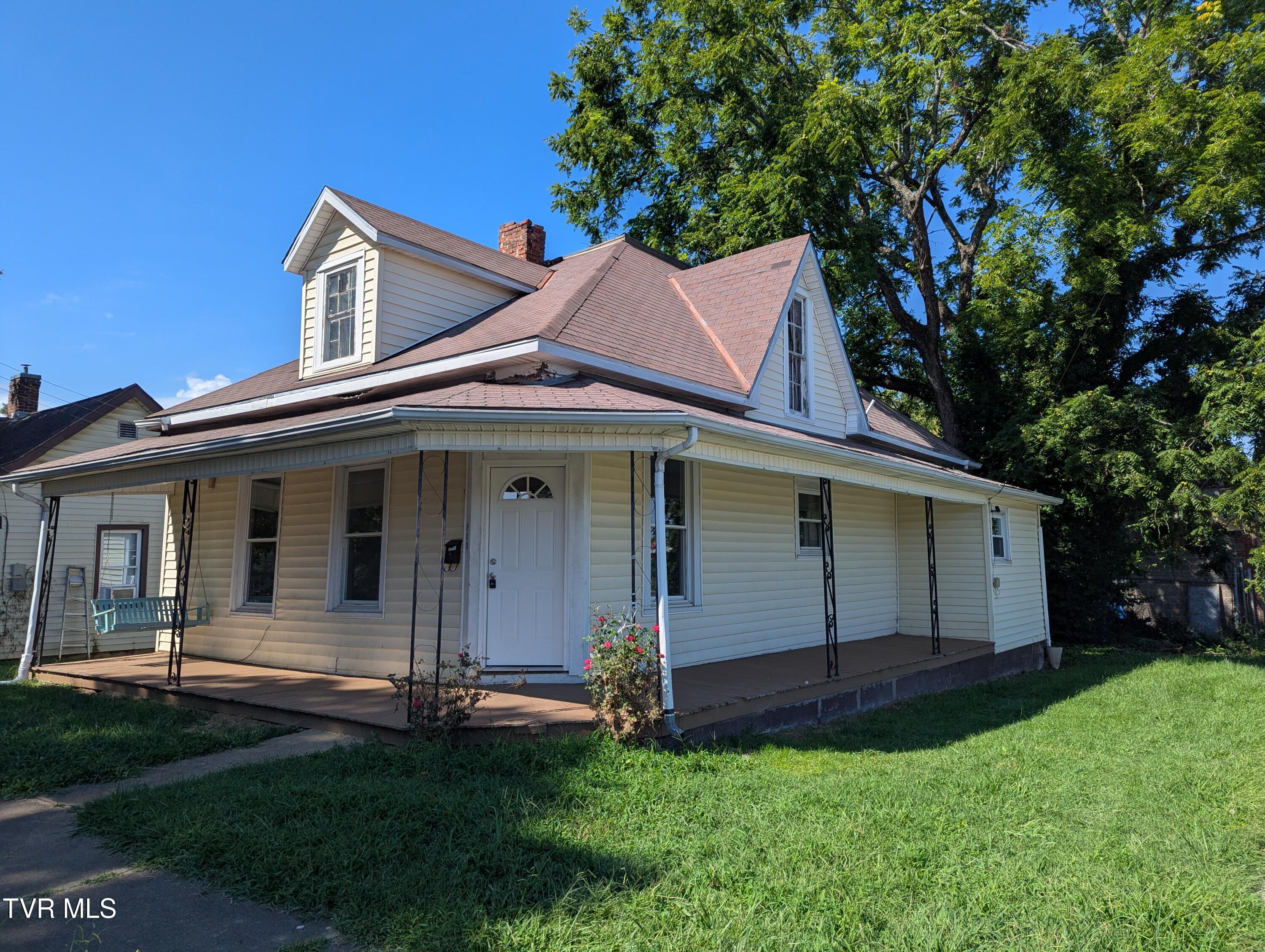 900 Grover Street