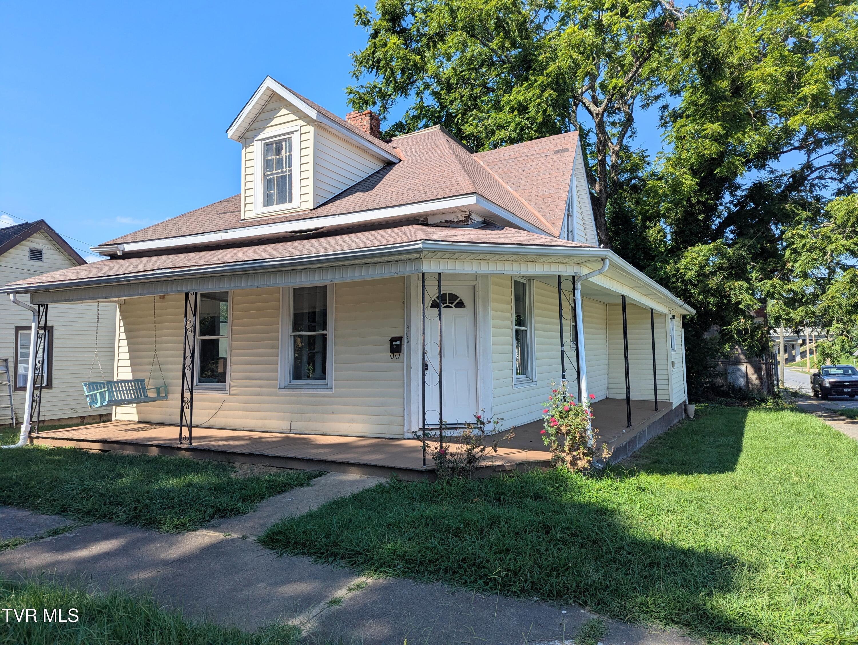 900 Grover Street