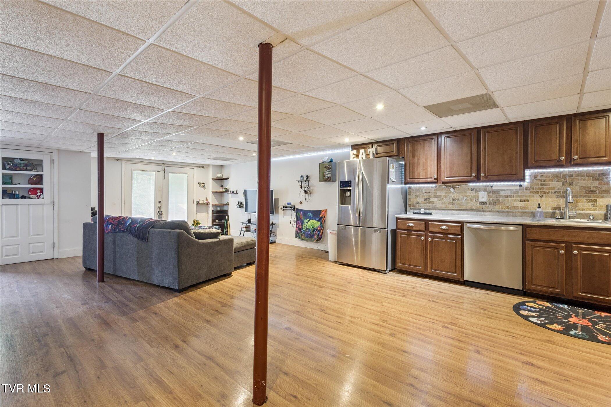 7717 Greenbriar Road
