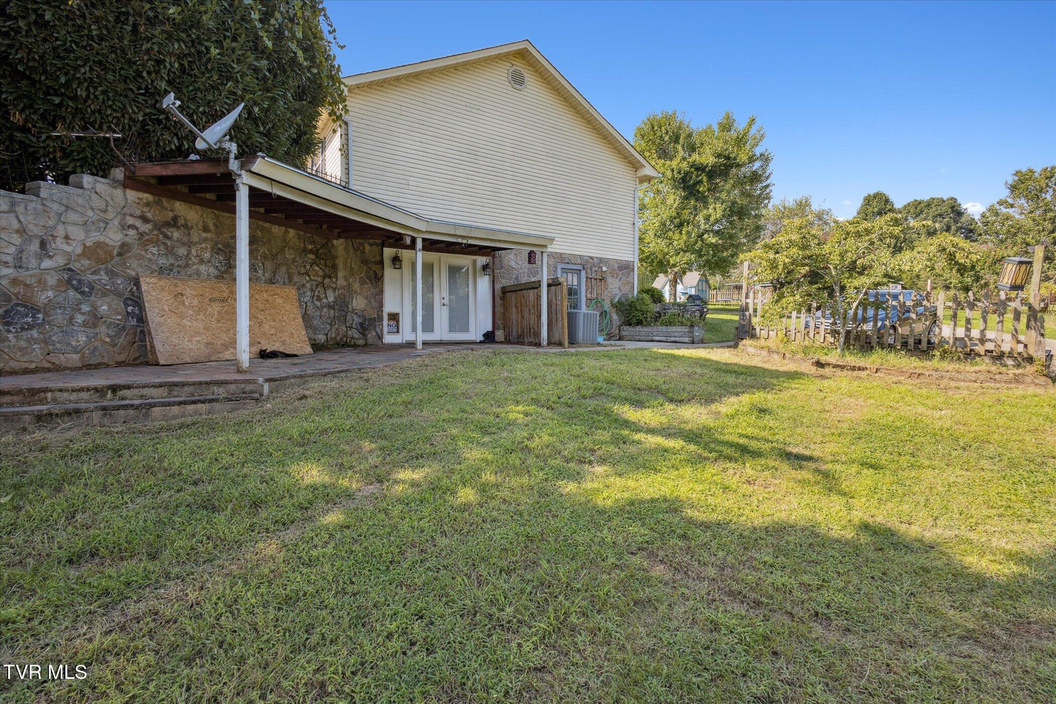 7717 Greenbriar Road