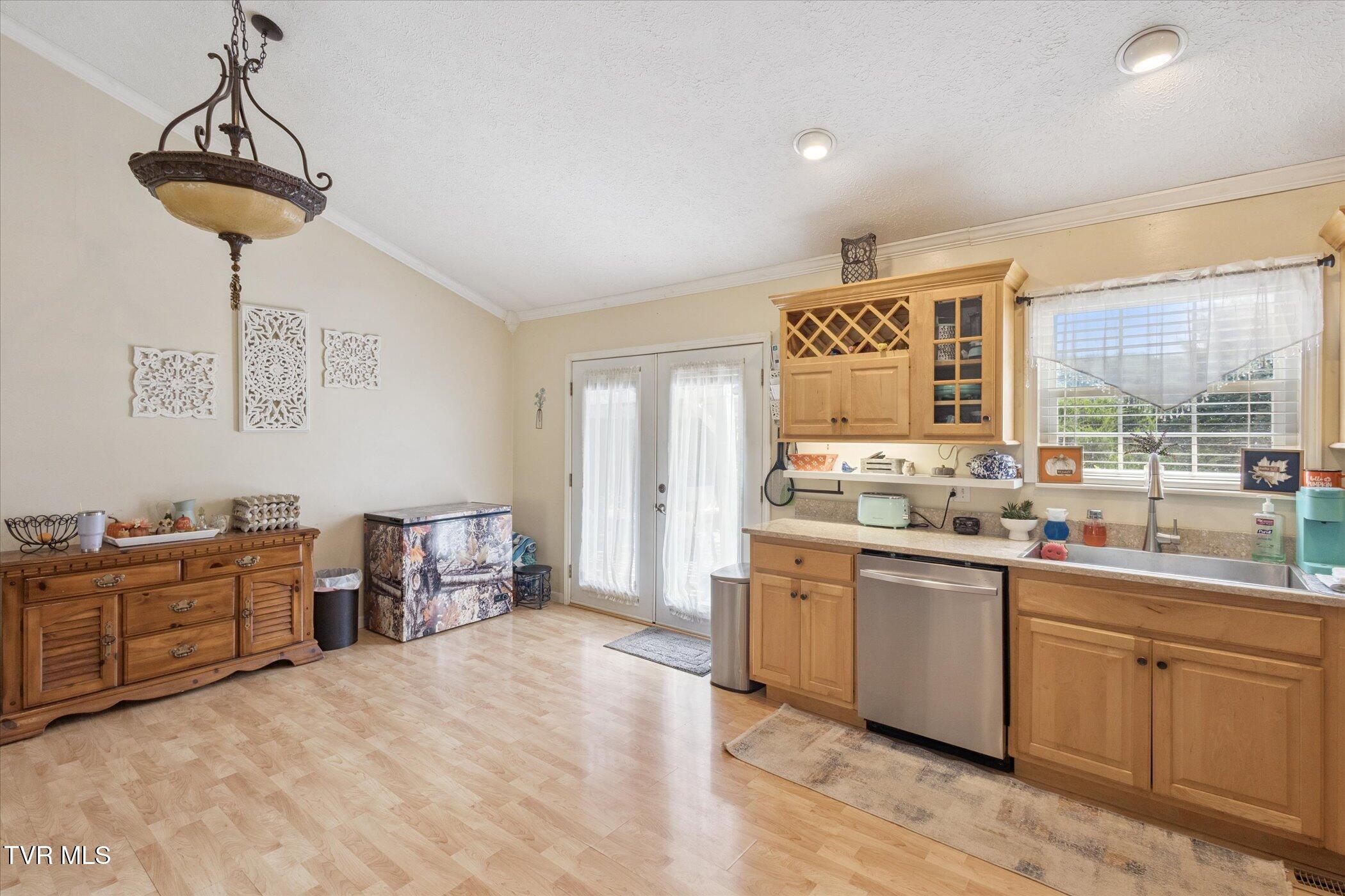 7717 Greenbriar Road