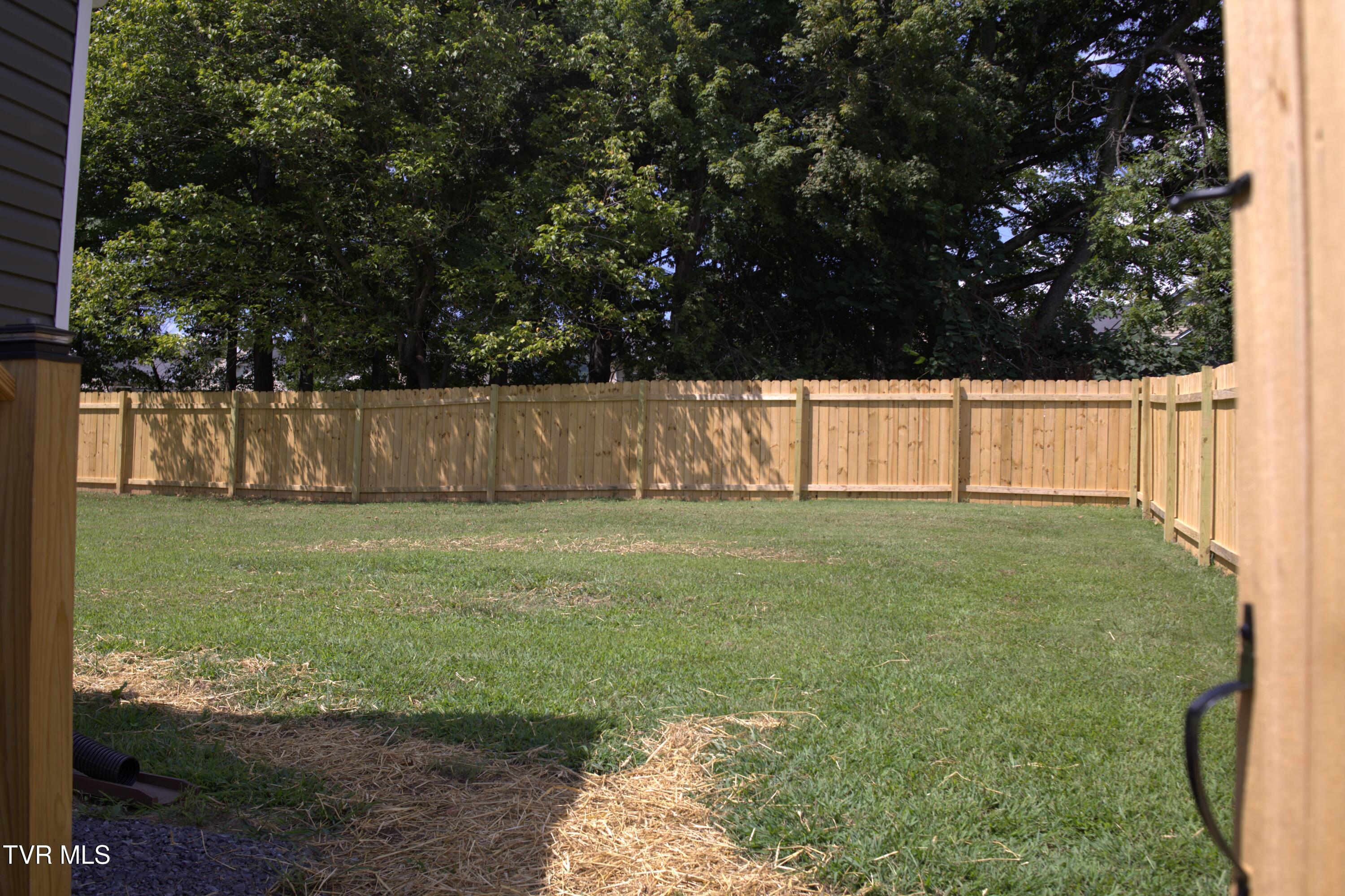 1324 East Lakeview Drive