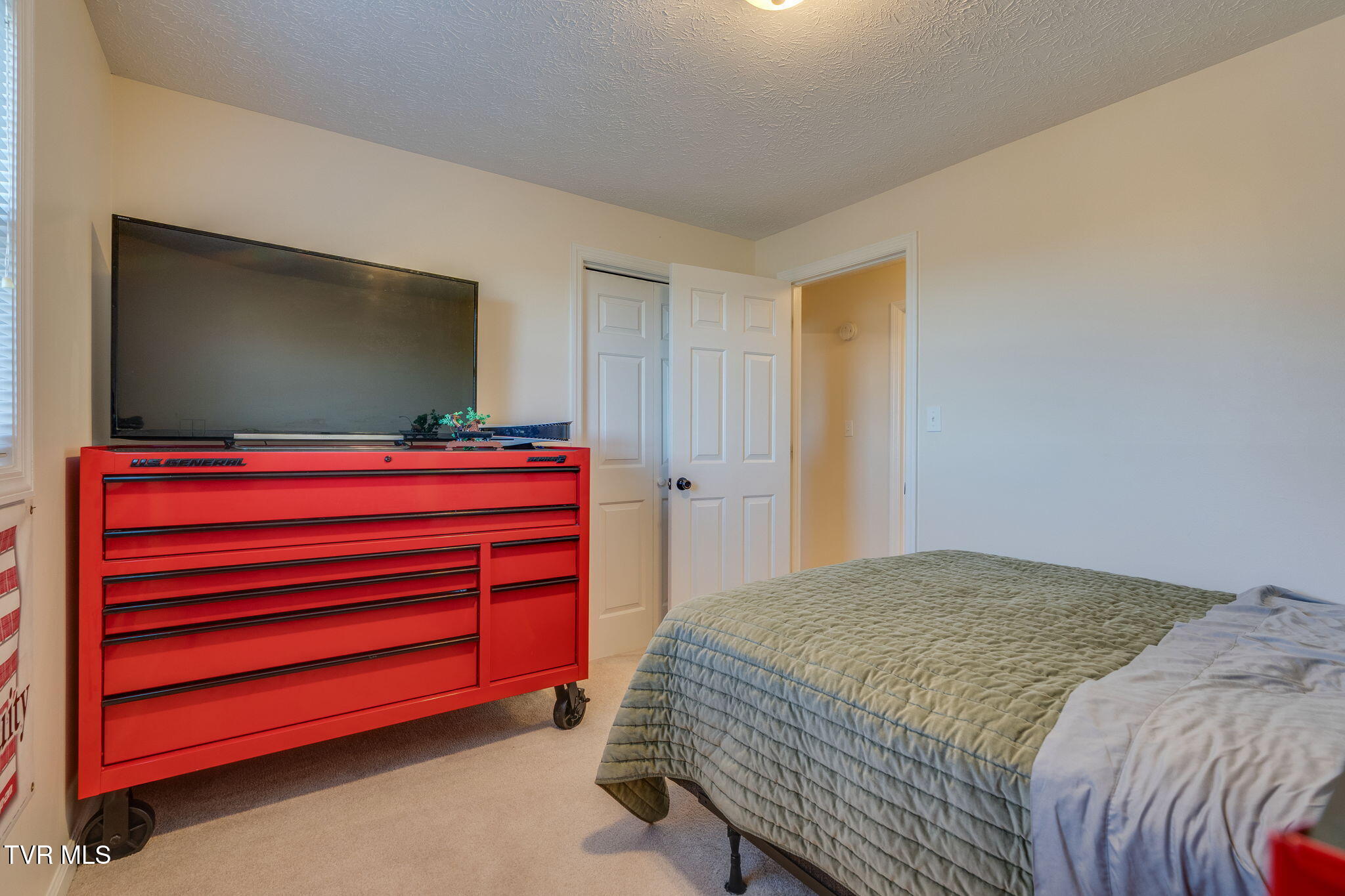 2316 Colonial View Road