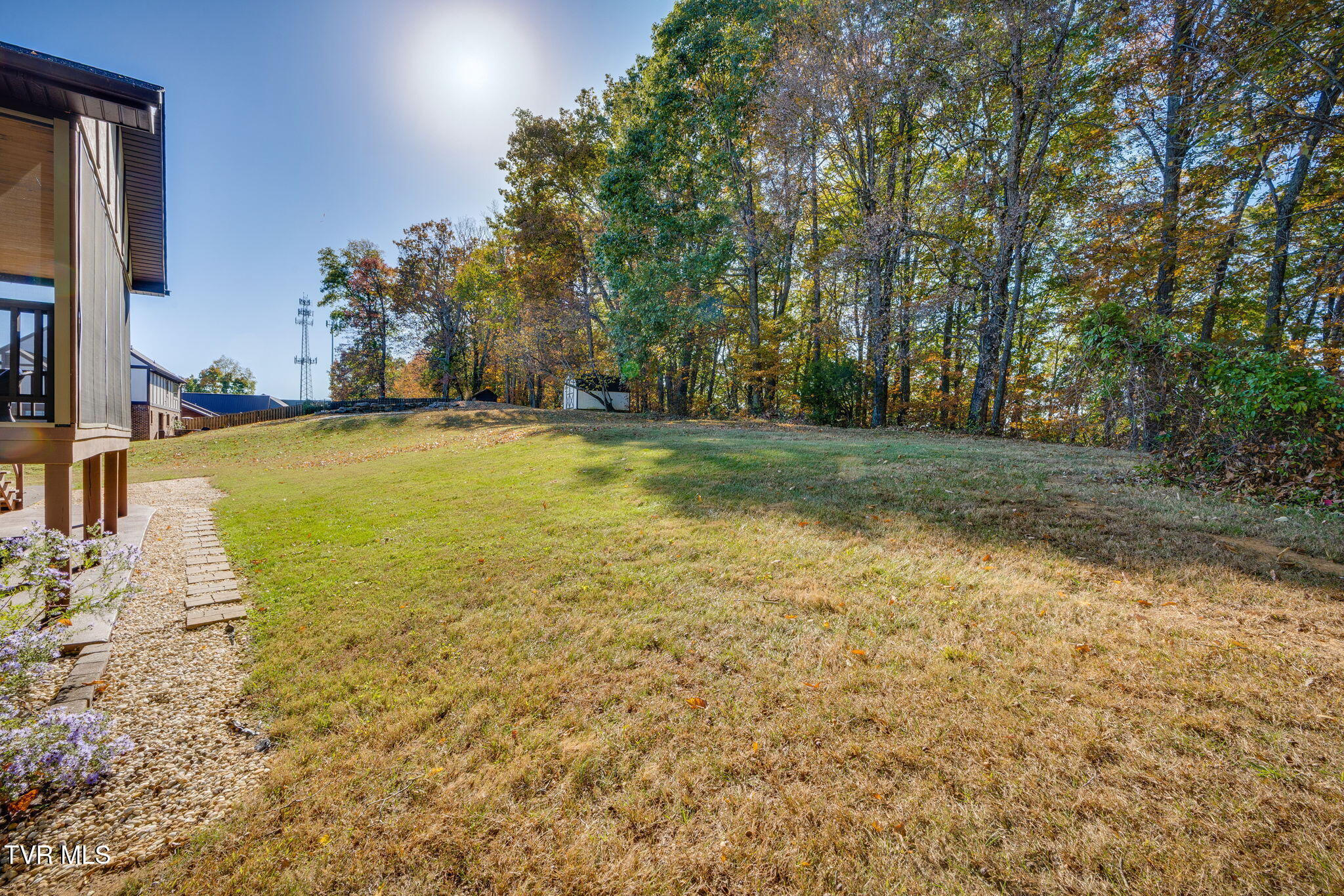 2316 Colonial View Road
