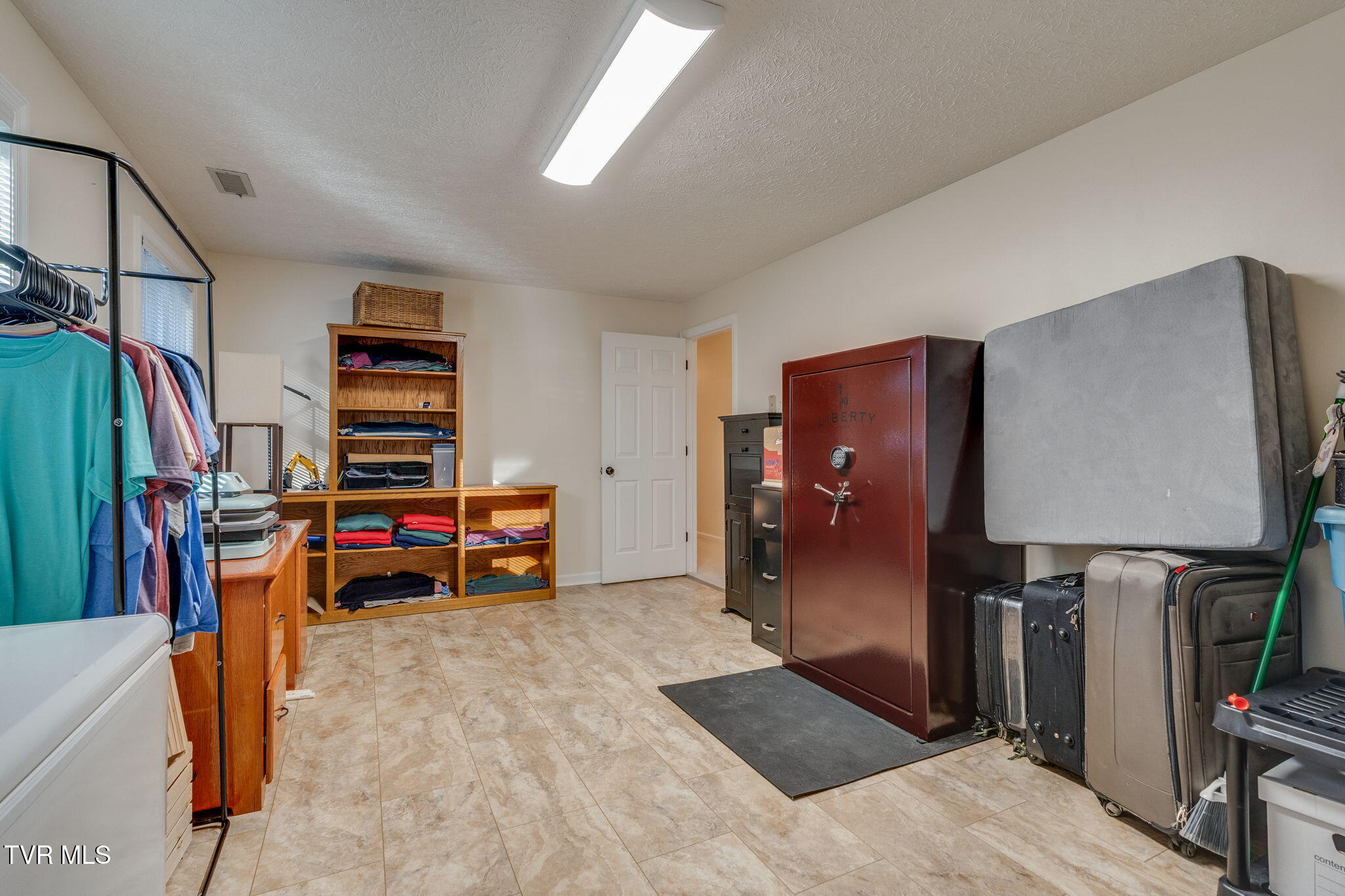 2316 Colonial View Road