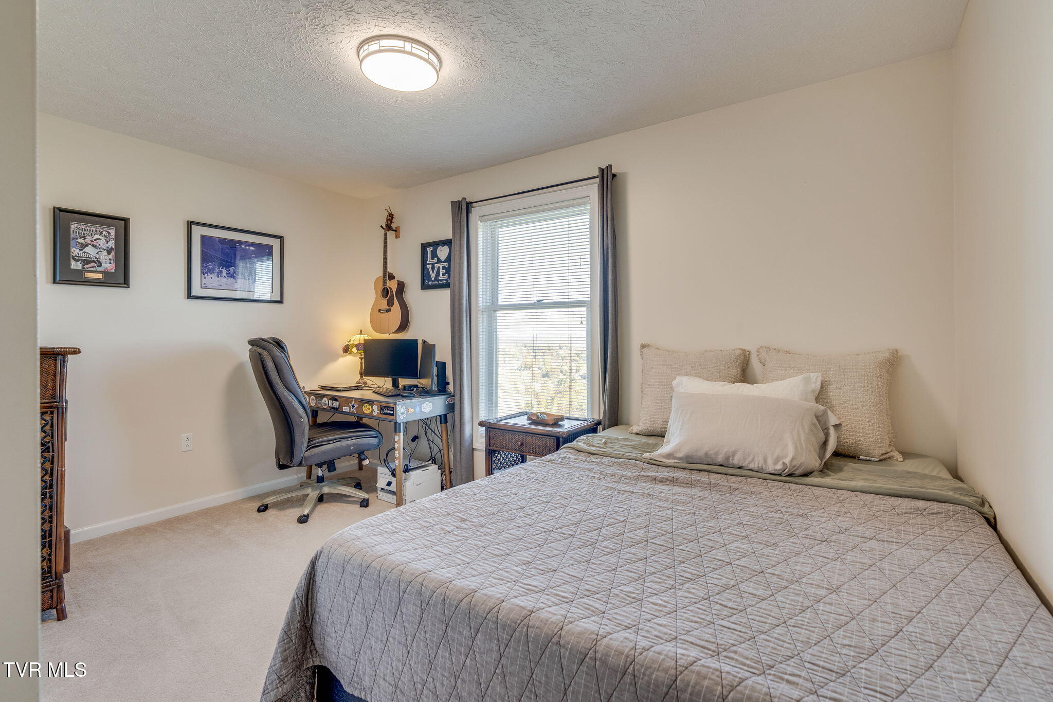 2316 Colonial View Road