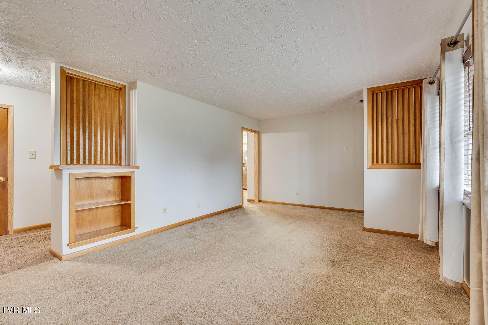 400 Drinnon Drive