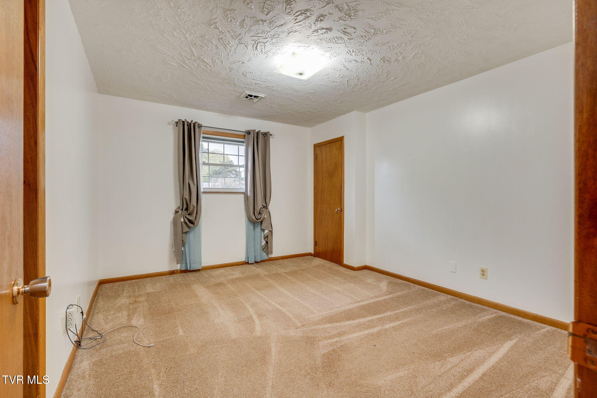 400 Drinnon Drive