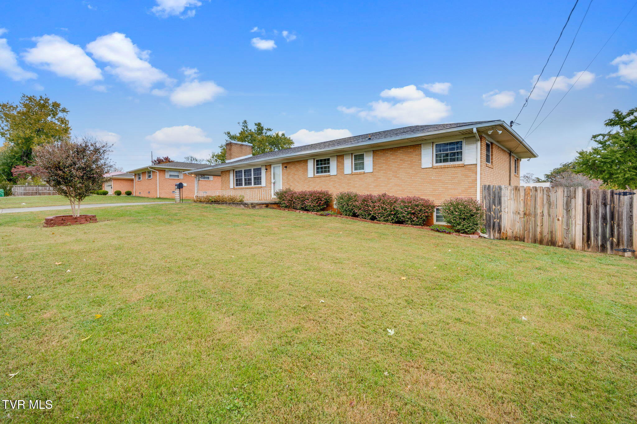 400 Drinnon Drive