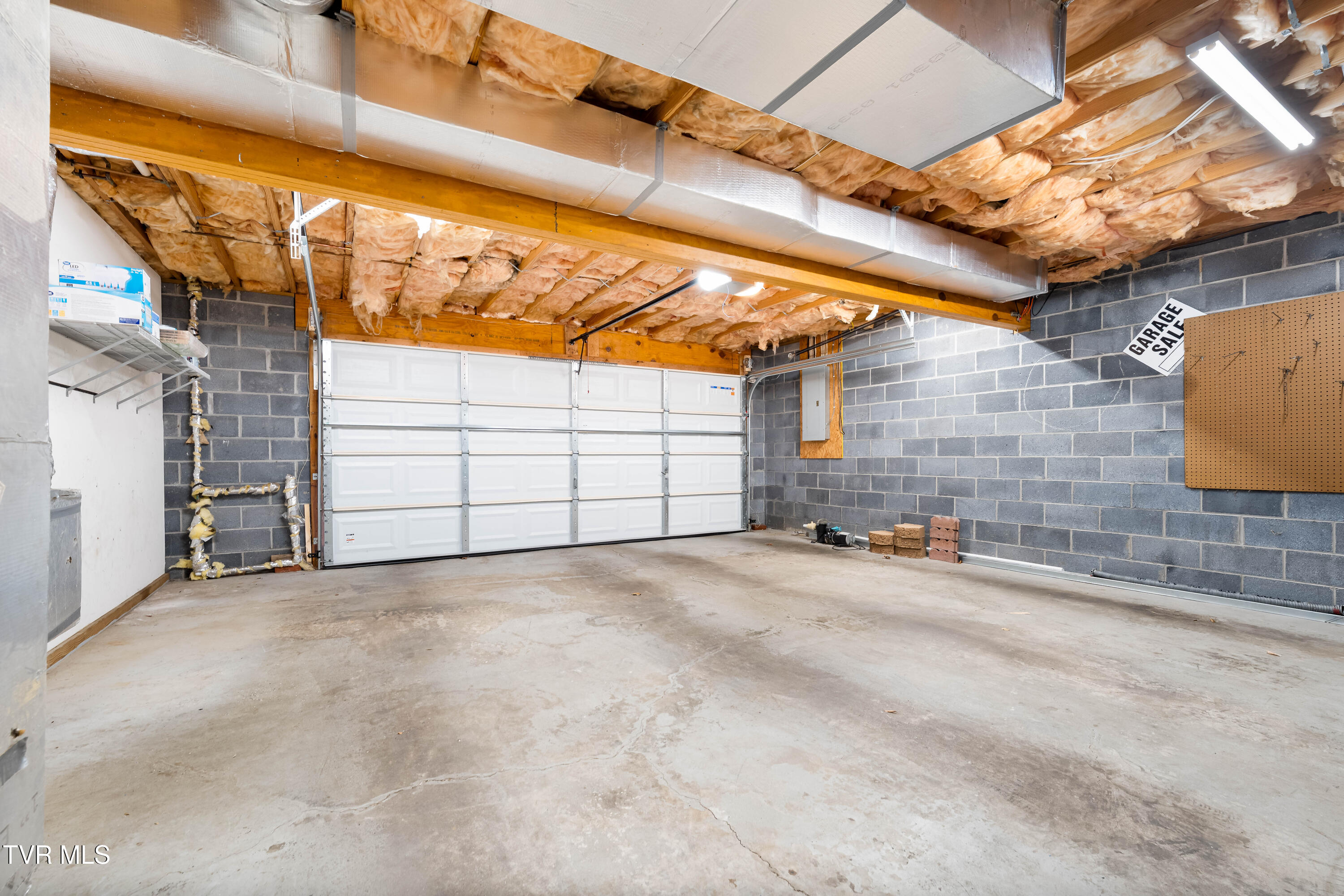 115 Maple Ridge Drive