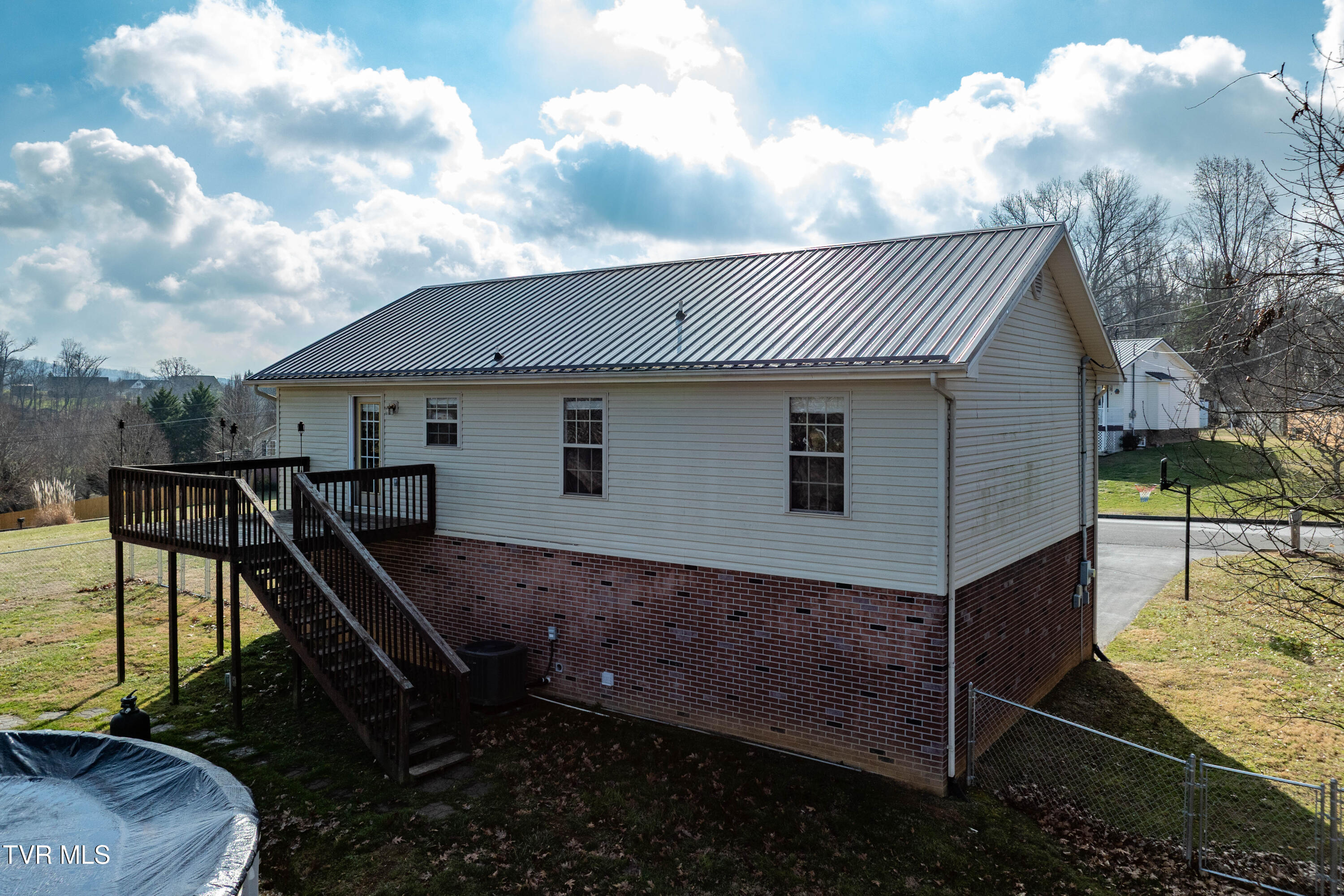 115 Maple Ridge Drive