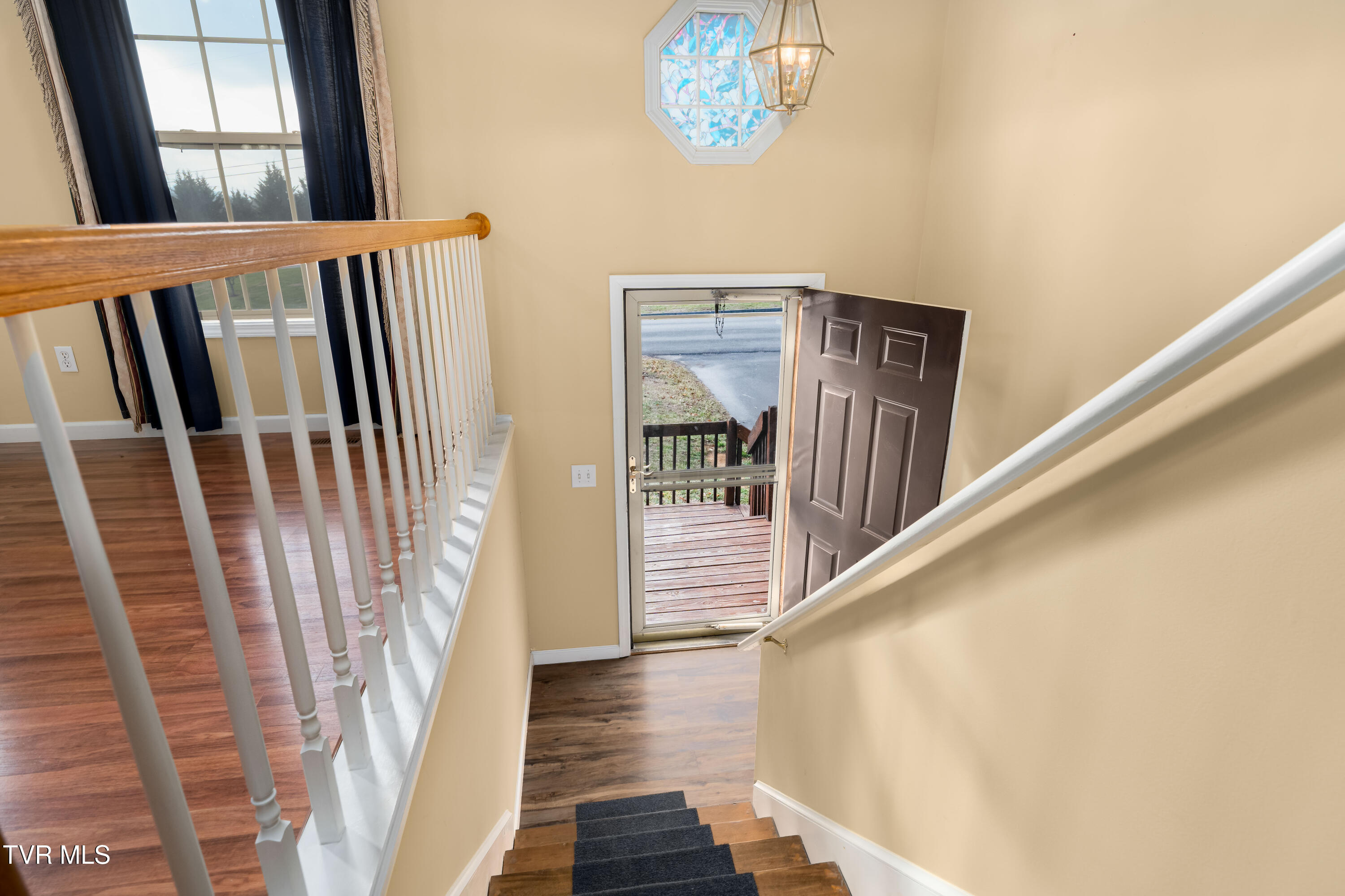 115 Maple Ridge Drive