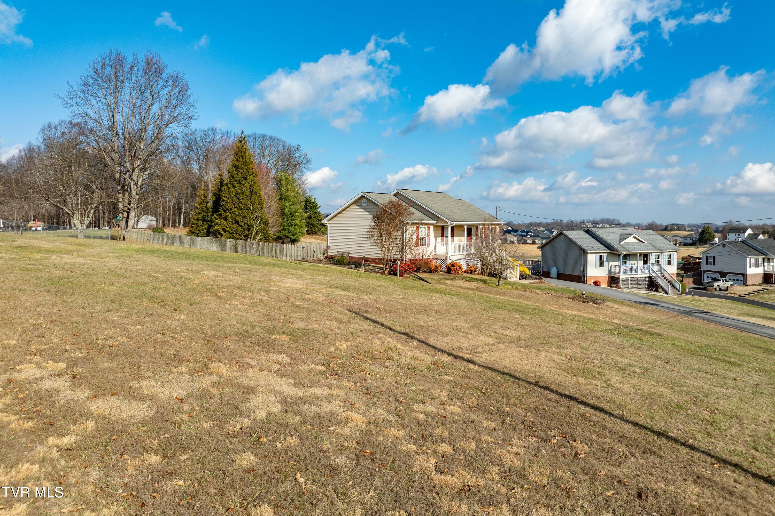 115 Maple Ridge Drive