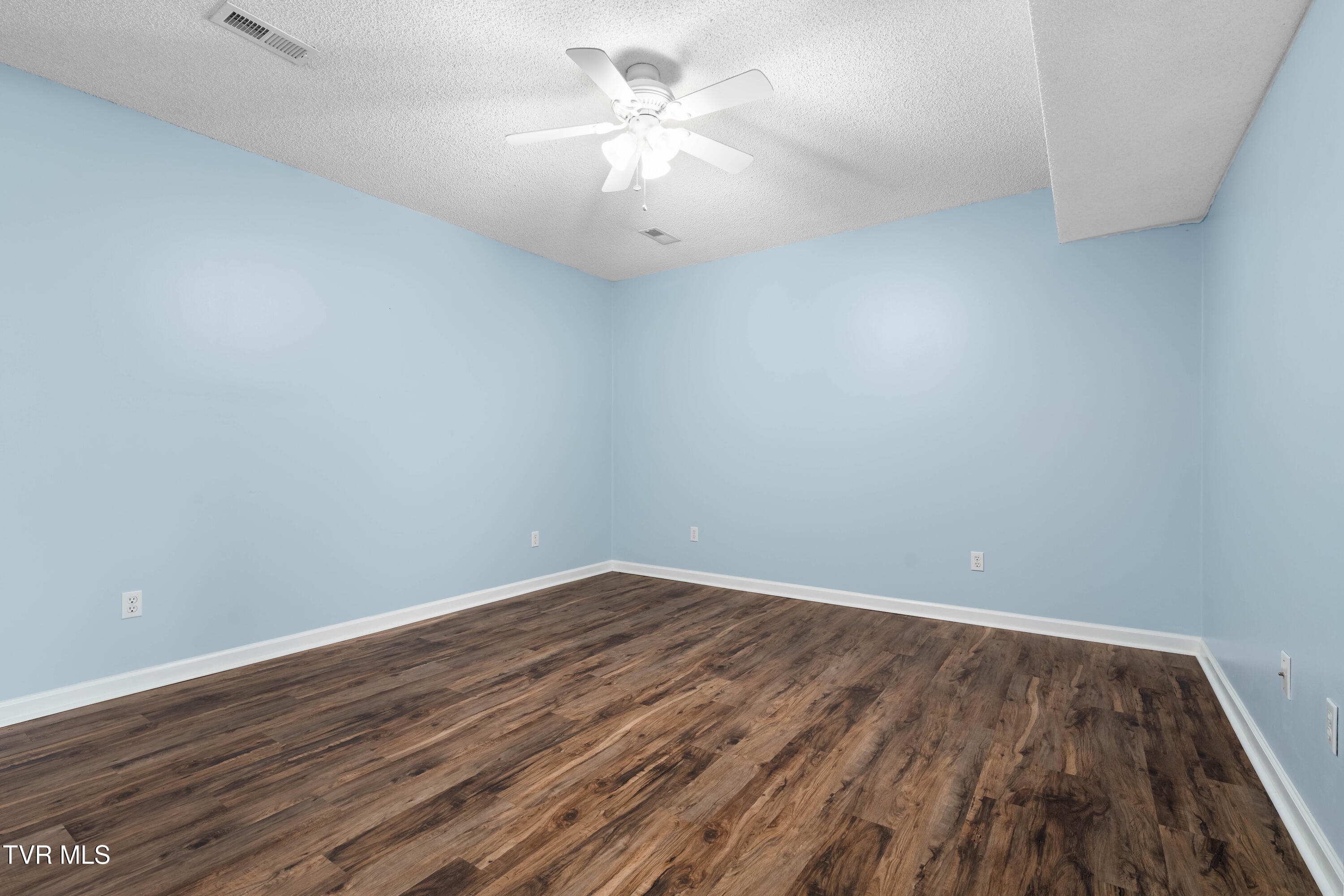 115 Maple Ridge Drive