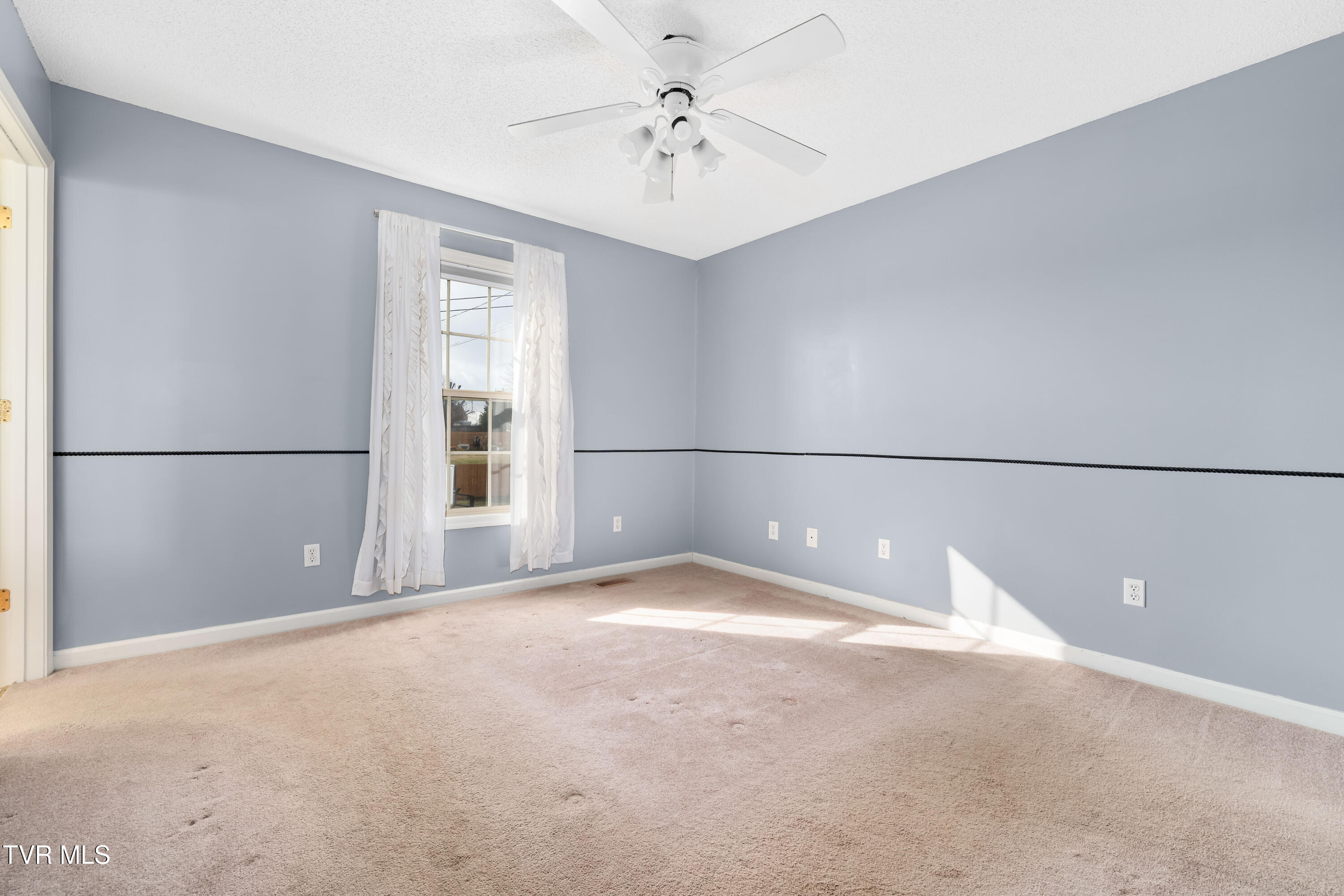 115 Maple Ridge Drive