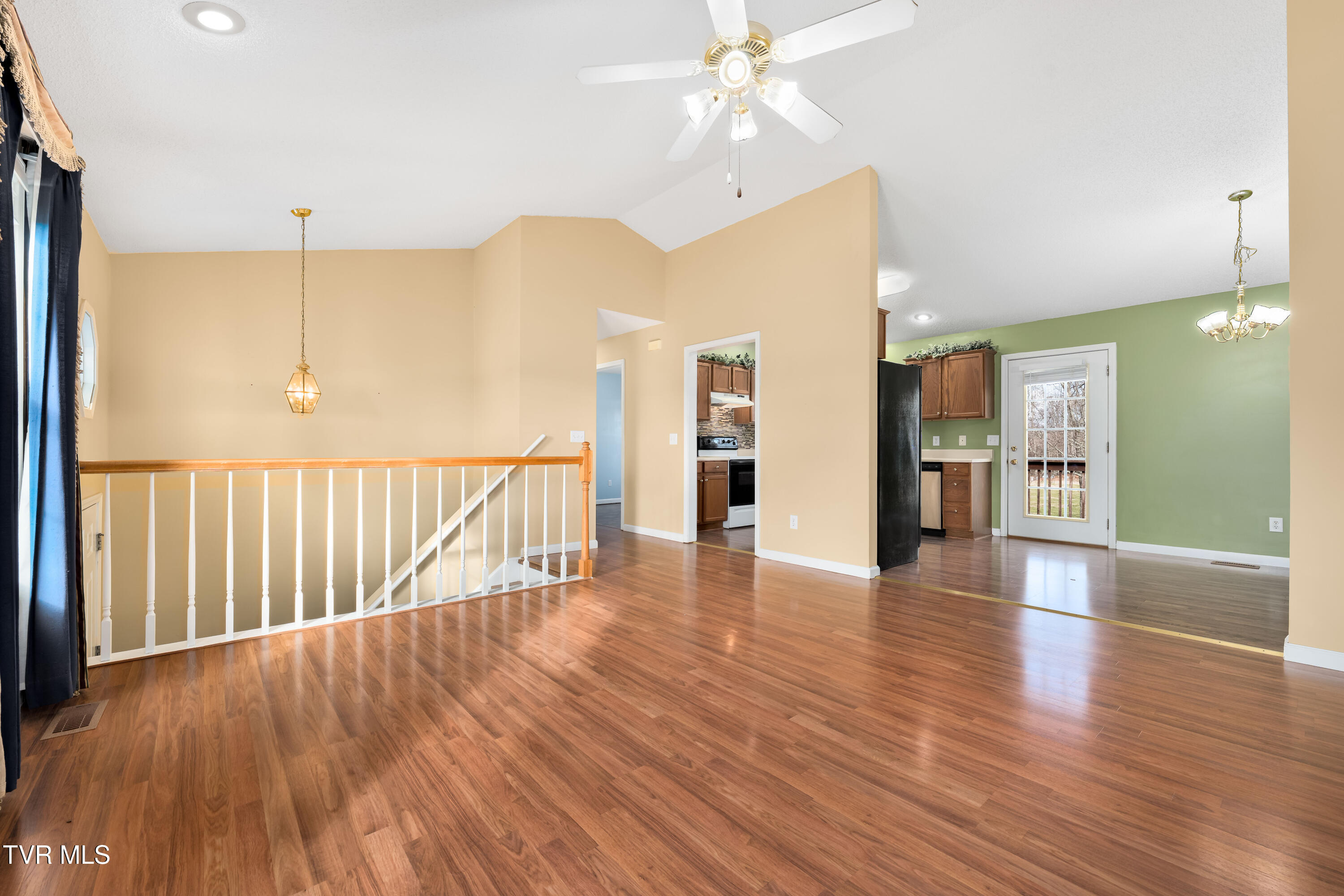 115 Maple Ridge Drive