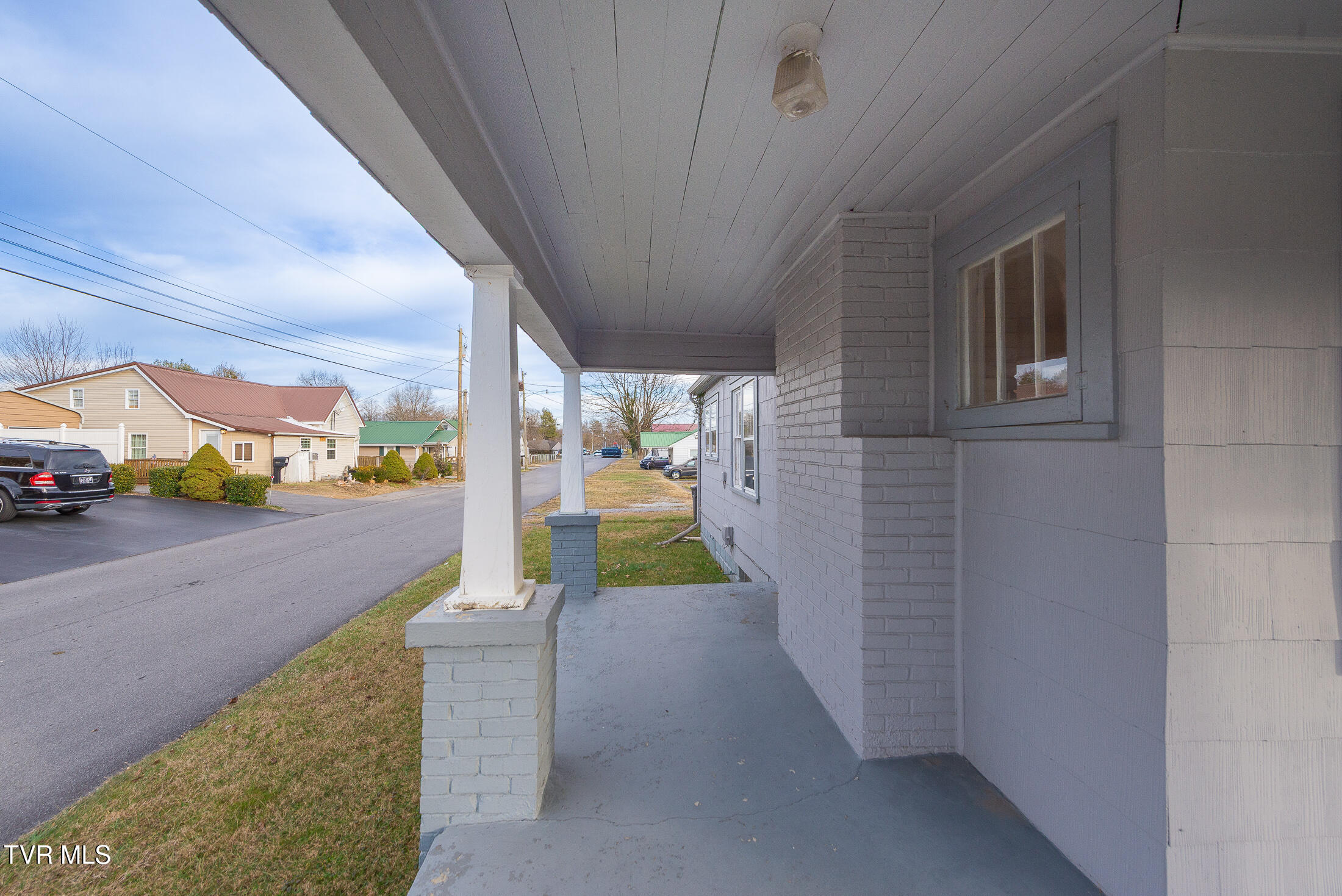 1601 Edgemont Avenue