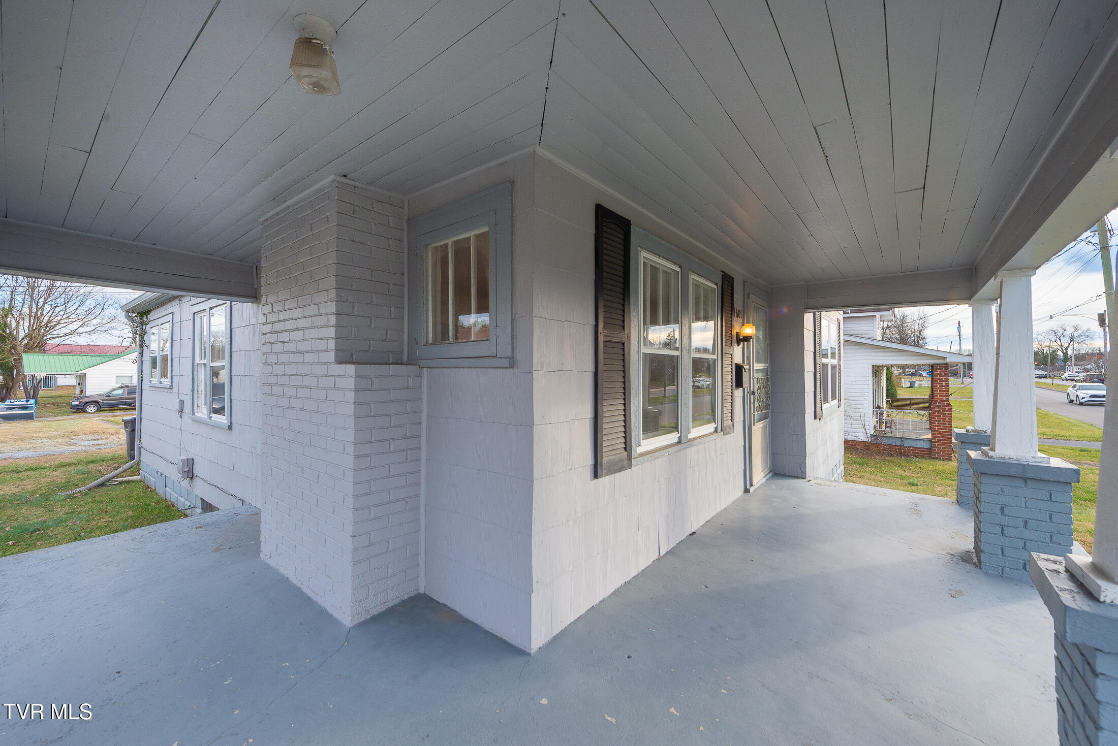 1601 Edgemont Avenue