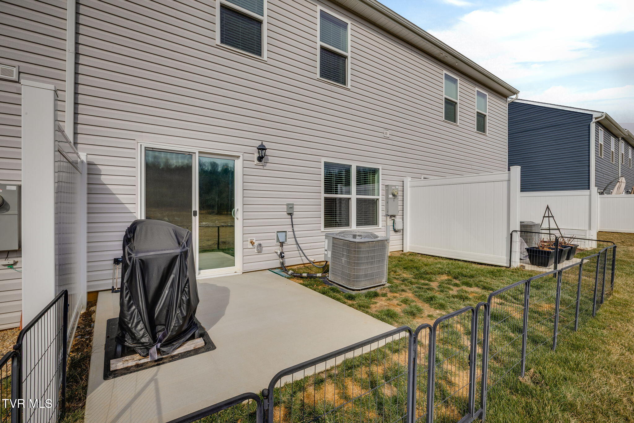 1041 Saylors Place 1041