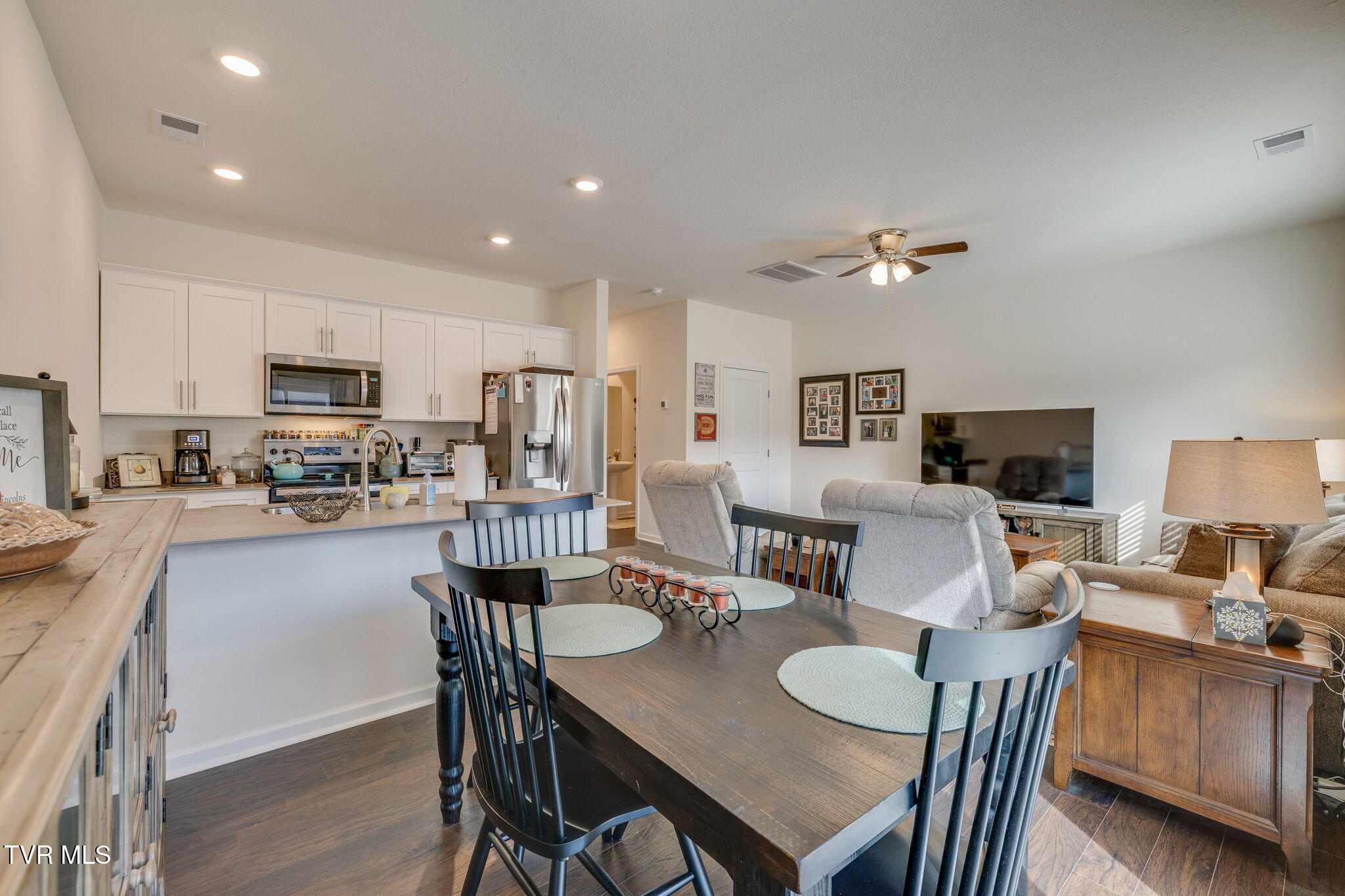 1041 Saylors Place 1041
