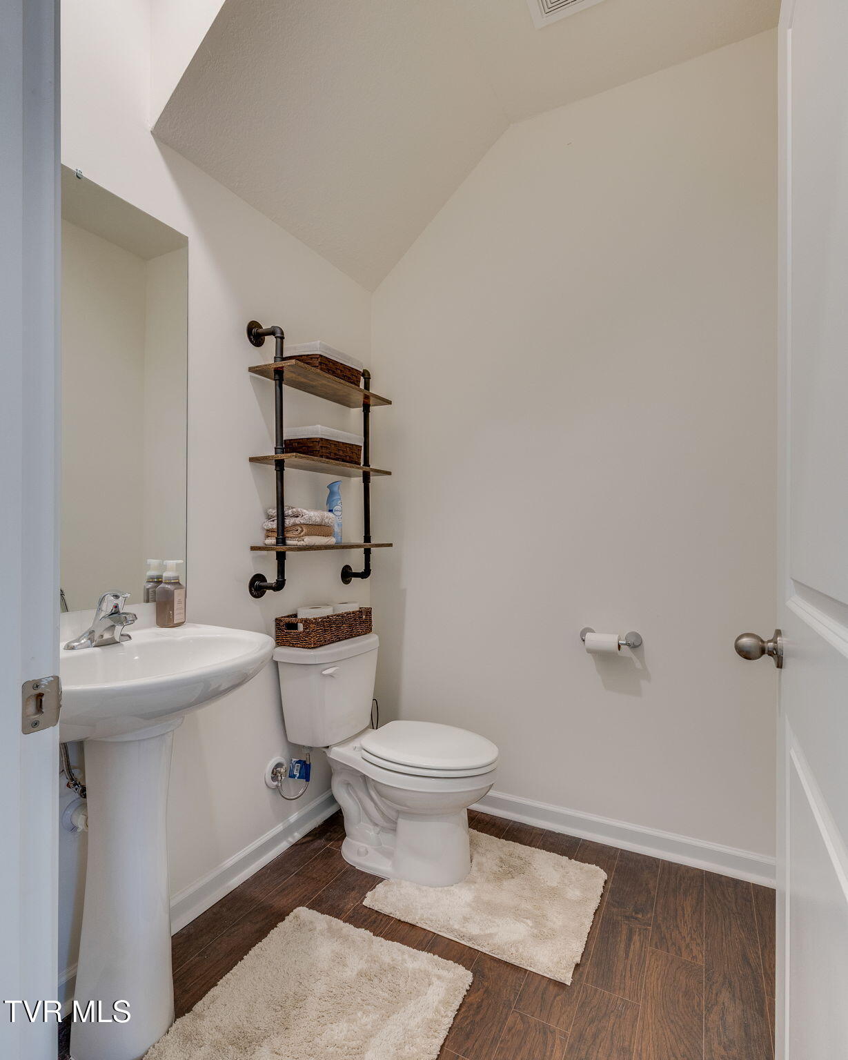 1041 Saylors Place 1041