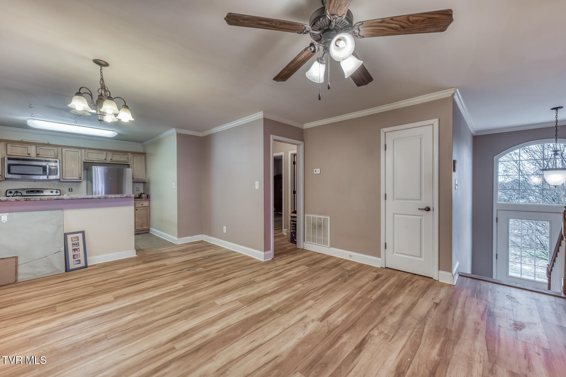 87 Lorena Lane