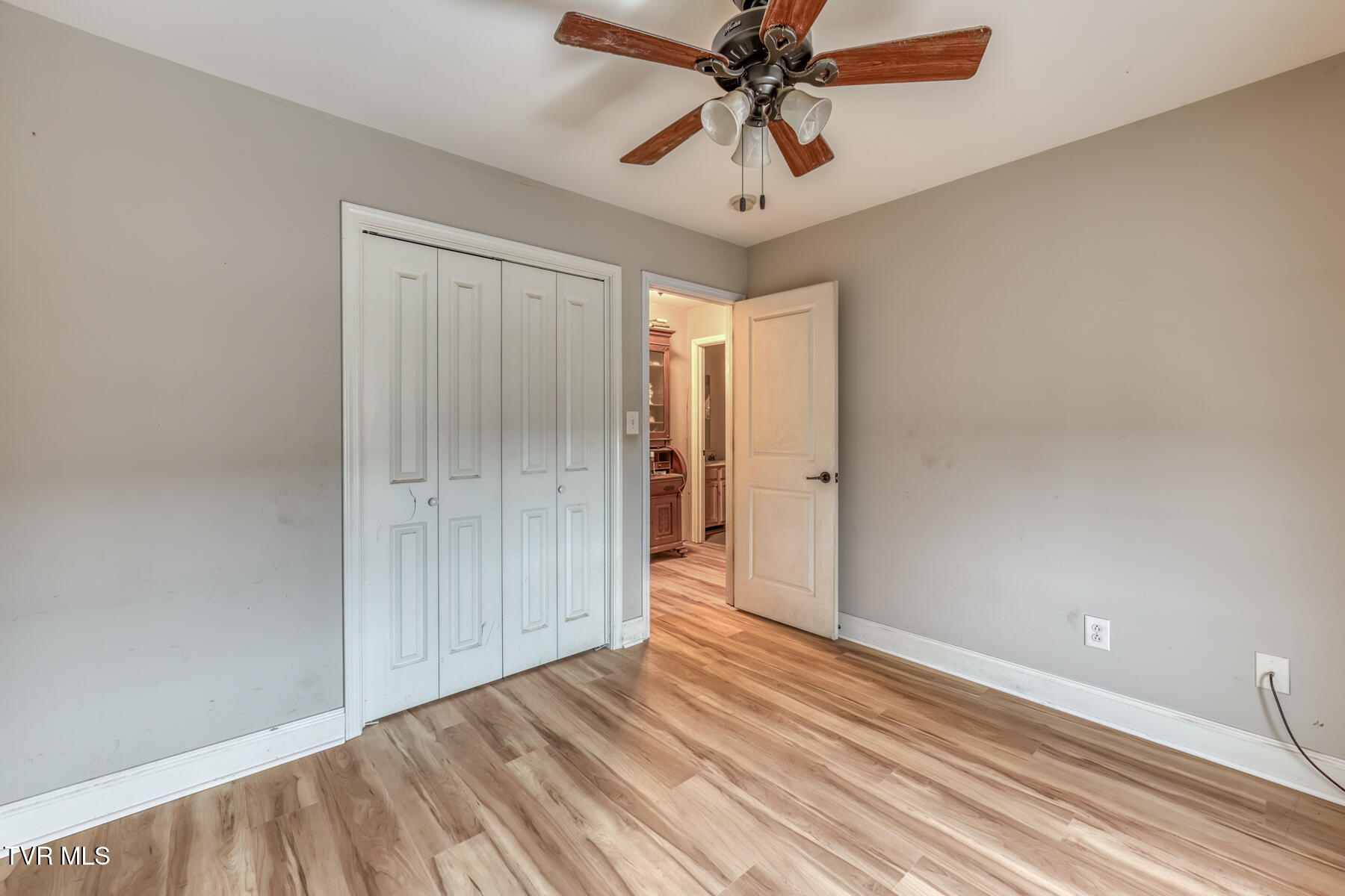 87 Lorena Lane