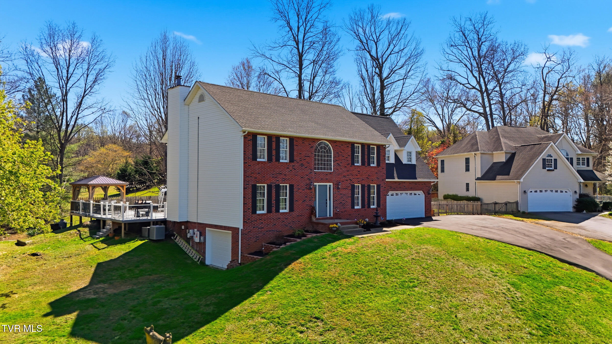 124 Lazy Lane