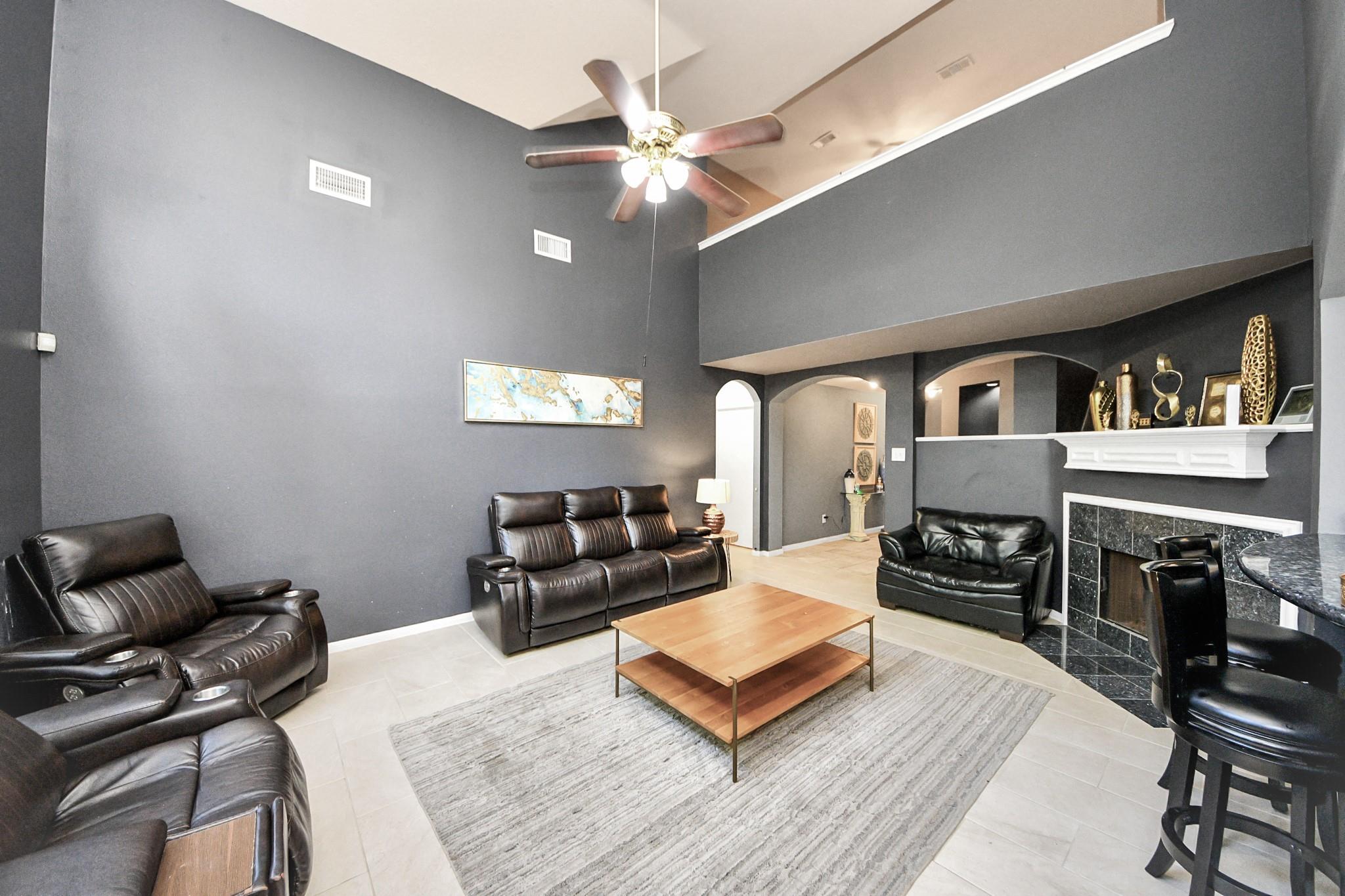 7902 Belterraza Court