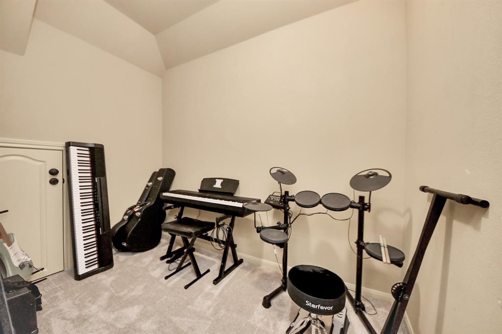 11415 Stonecreek Bend Lane