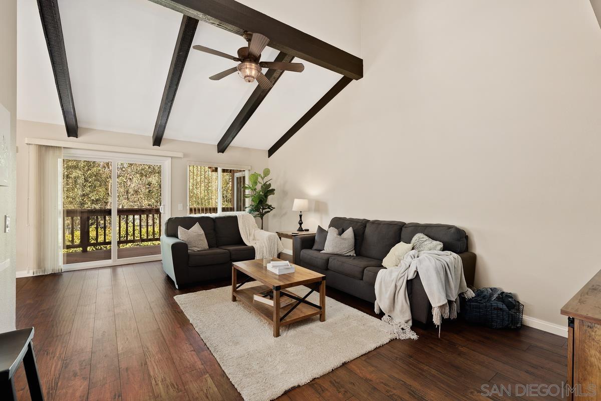 1844 Wintergreen Glen