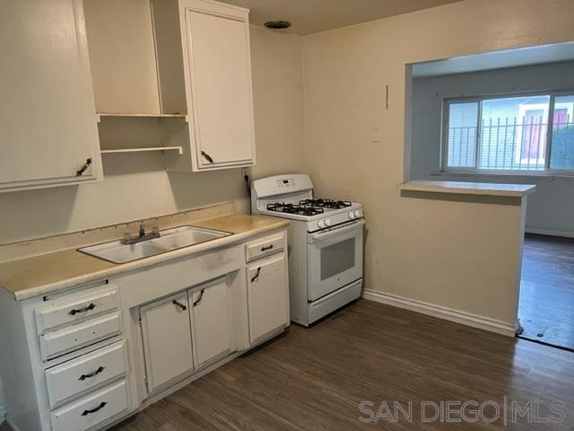 1456 W 6th St.